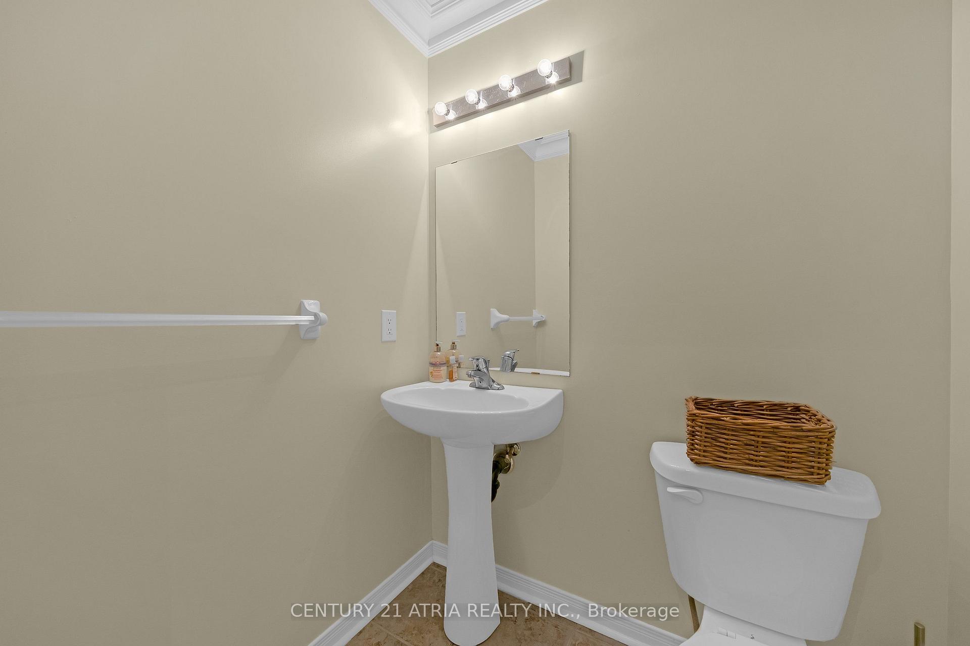 Photo 20 of 30 Coranto Way, Vaughan, Vellore Village — HOMEH