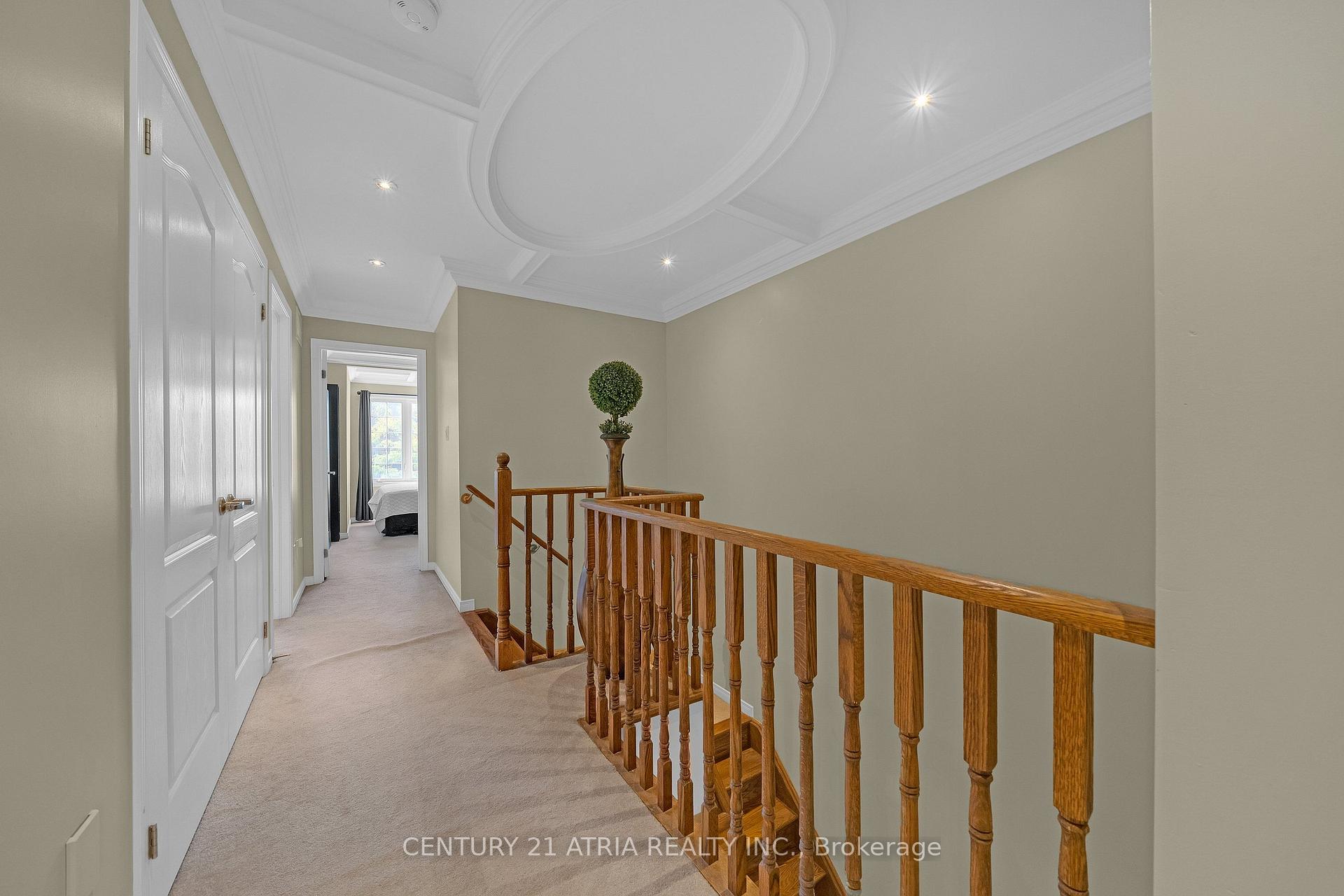 Photo 23 of 30 Coranto Way, Vaughan, Vellore Village — HOMEH