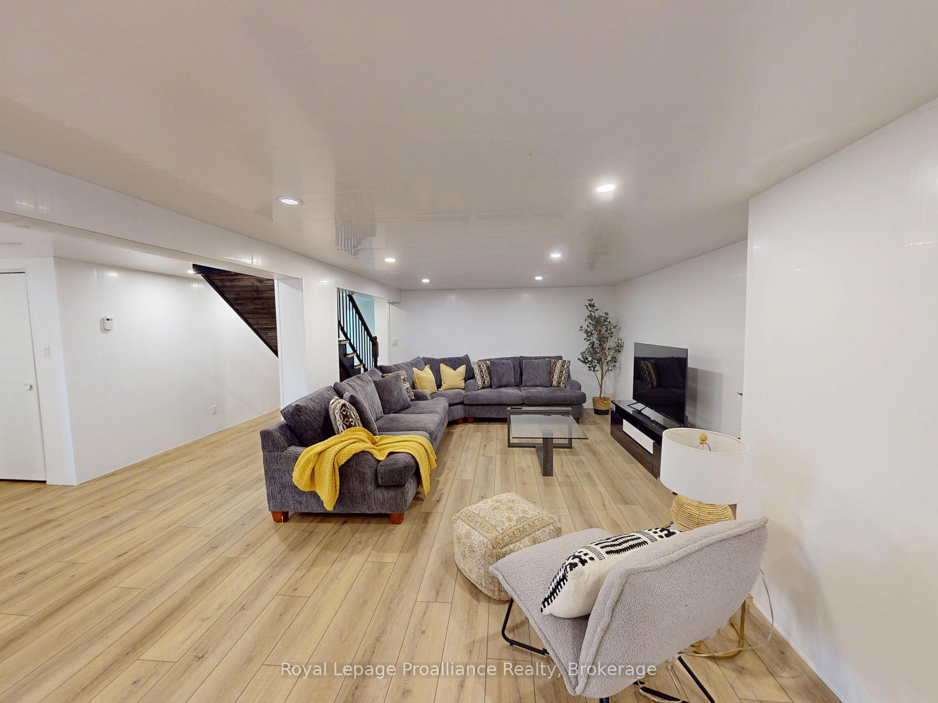 Photo 64 of 684 Gallivan Road, Quinte West, Sidney Ward — HOMEH