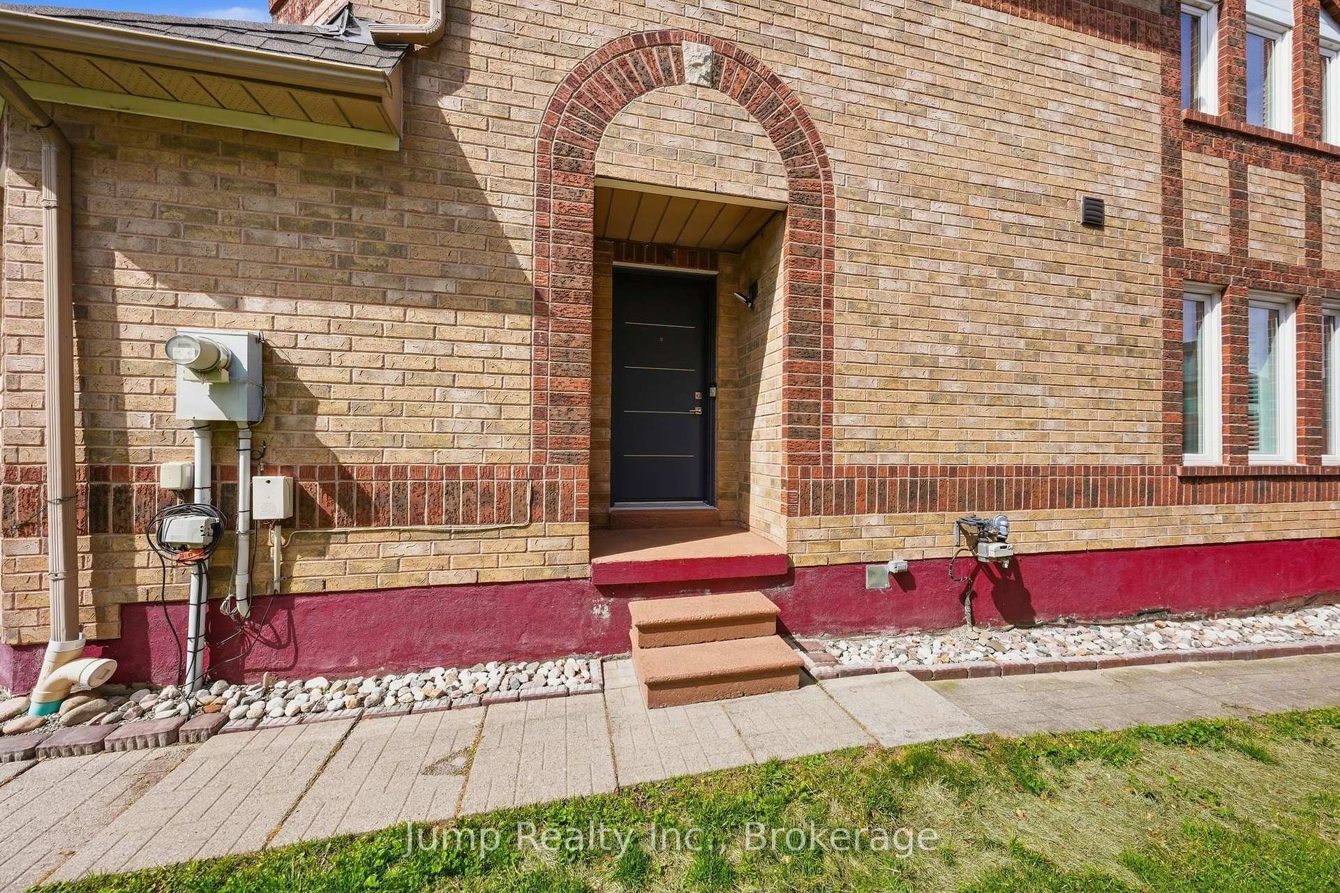 Photo 3 of 6981 Dunnview Court, Mississauga, Lisgar — HOMEH