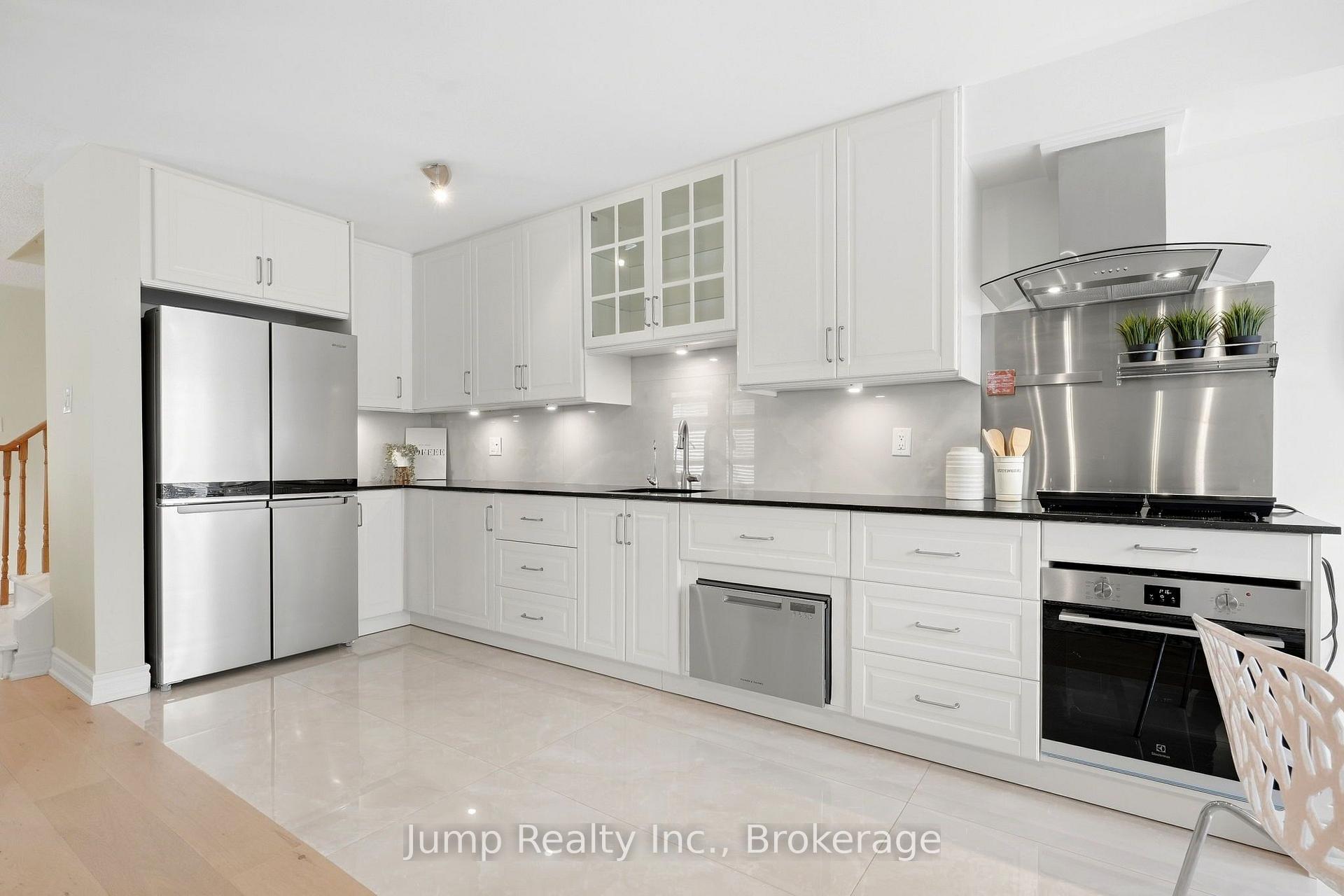 Photo 17 of 6981 Dunnview Court, Mississauga, Lisgar — HOMEH