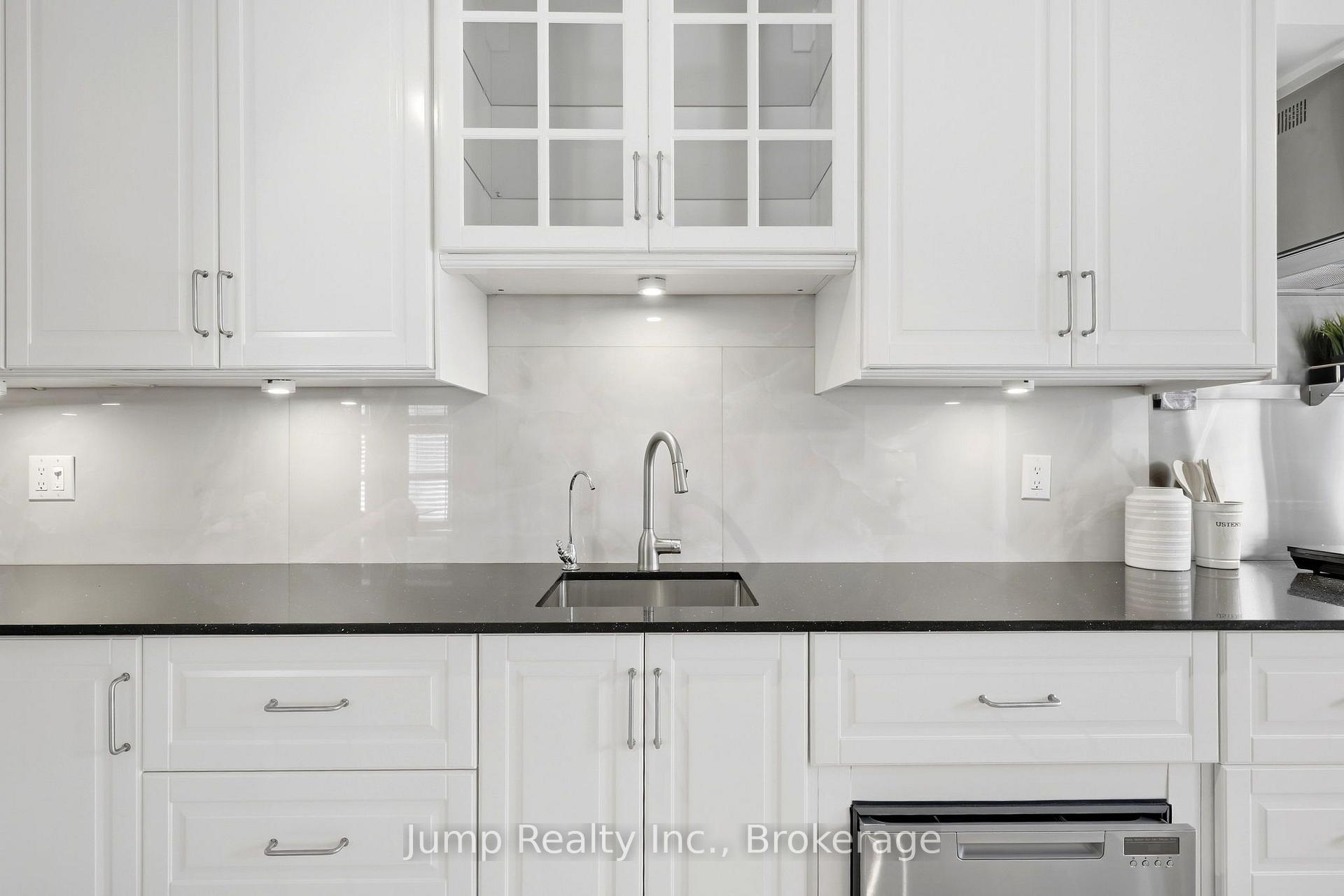 Photo 18 of 6981 Dunnview Court, Mississauga, Lisgar — HOMEH