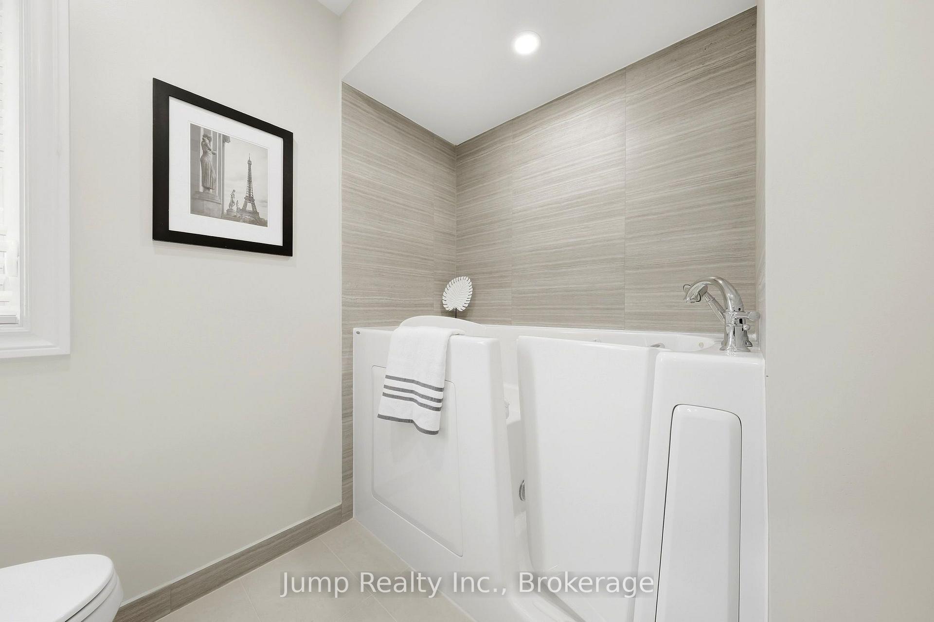 Photo 34 of 6981 Dunnview Court, Mississauga, Lisgar — HOMEH