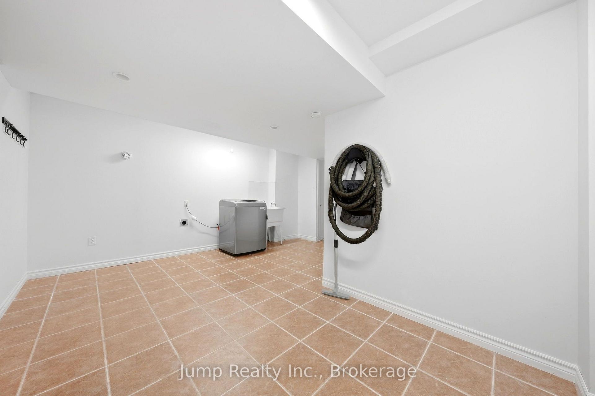 Photo 43 of 6981 Dunnview Court, Mississauga, Lisgar — HOMEH
