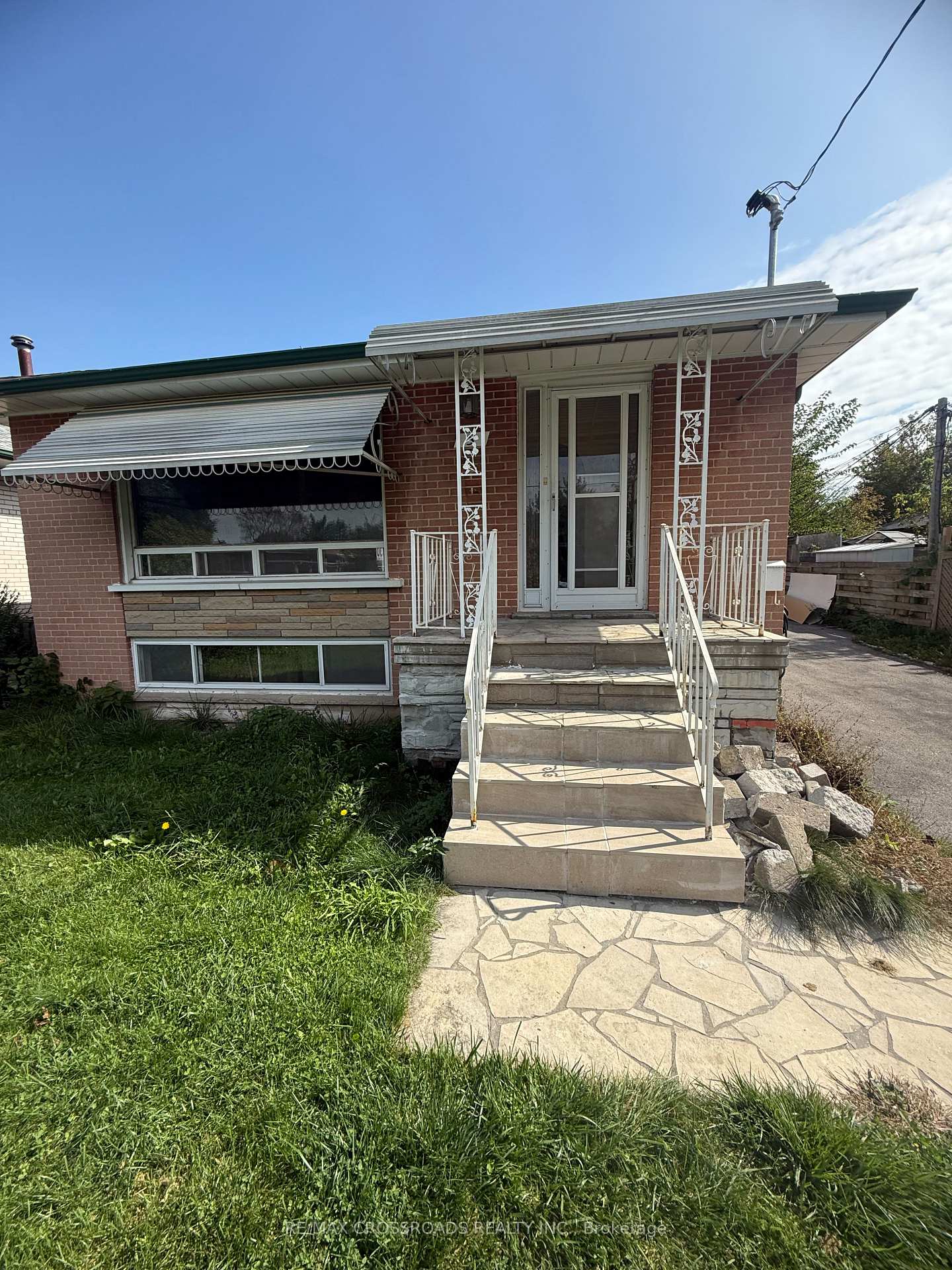 Photo 1 of 3 Baybrook Crescent, Scarborough, Woburn — HOMEH