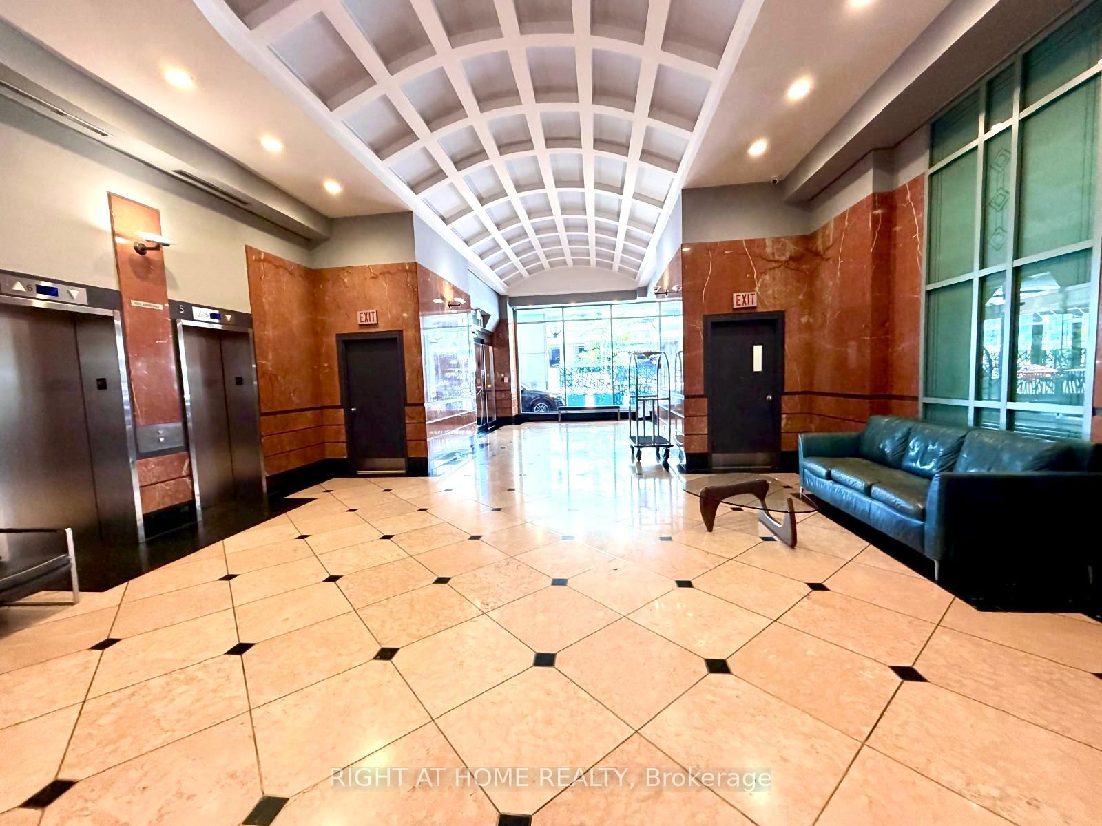 Photo 3 of Unit 1712, 10 Queens Quay W, Toronto, Waterfront Communities — HOMEH
