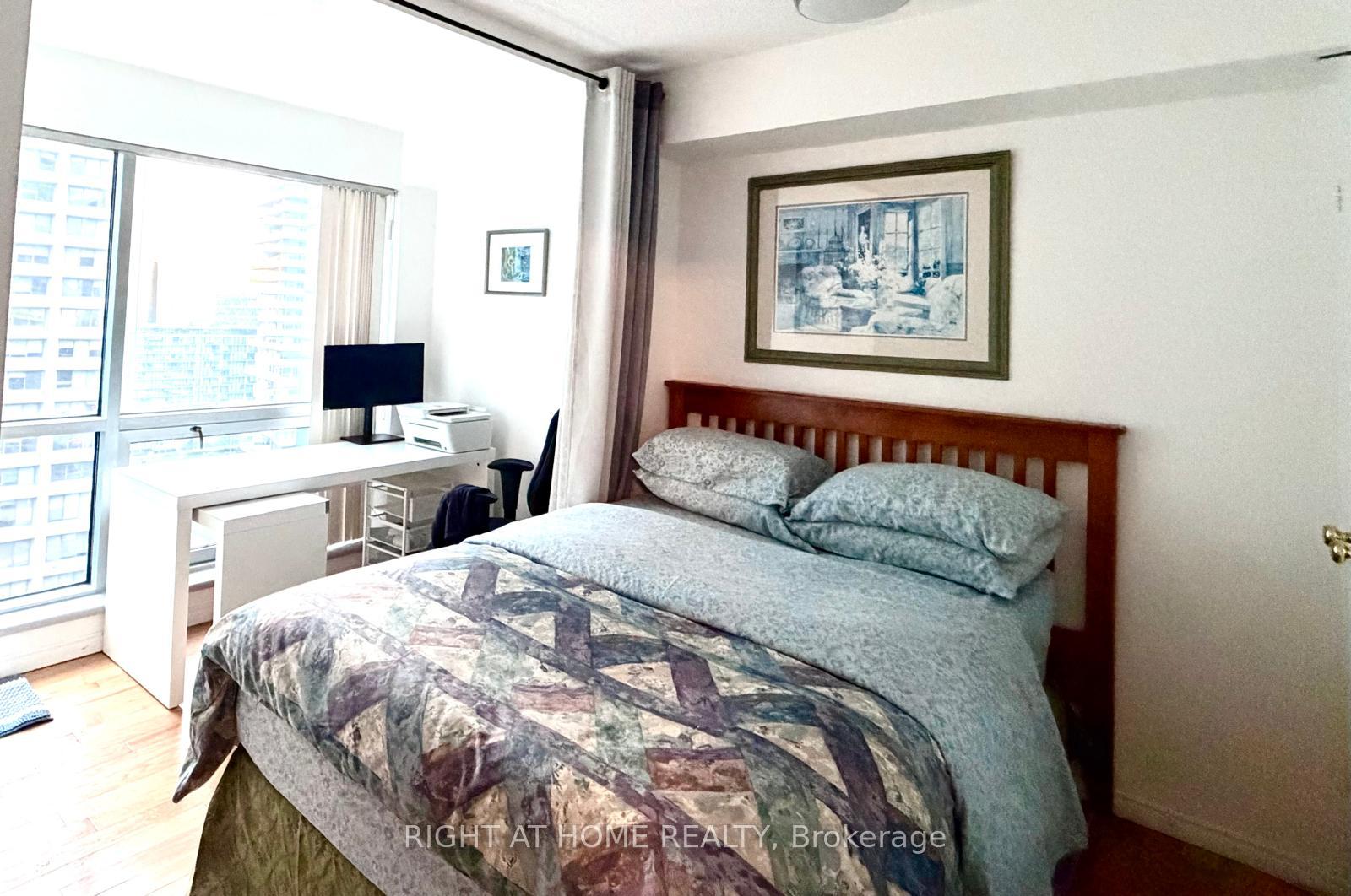Photo 12 of Unit 1712, 10 Queens Quay W, Toronto, Waterfront Communities — HOMEH