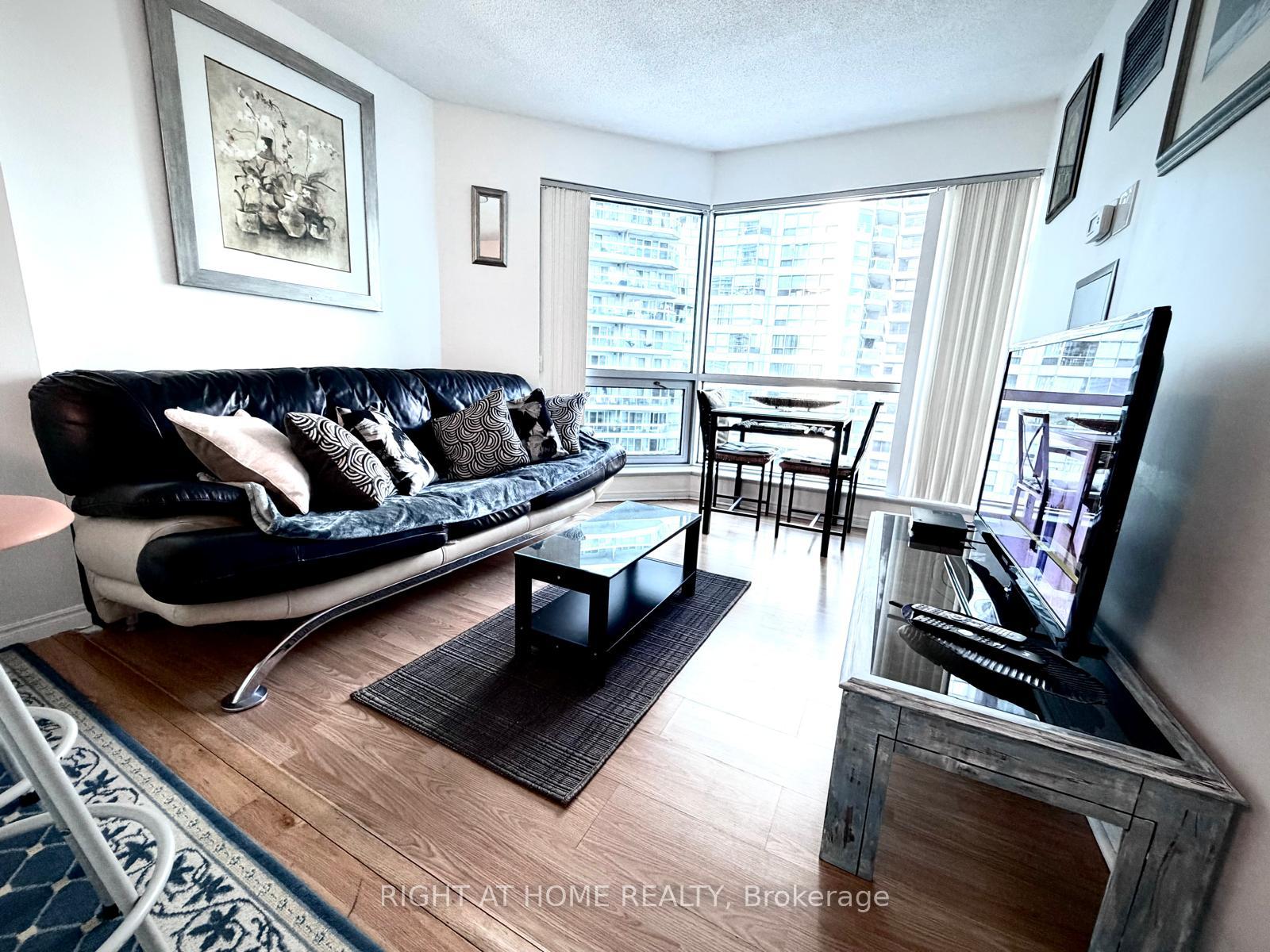 Photo 10 of Unit 1712, 10 Queens Quay W, Toronto, Waterfront Communities — HOMEH