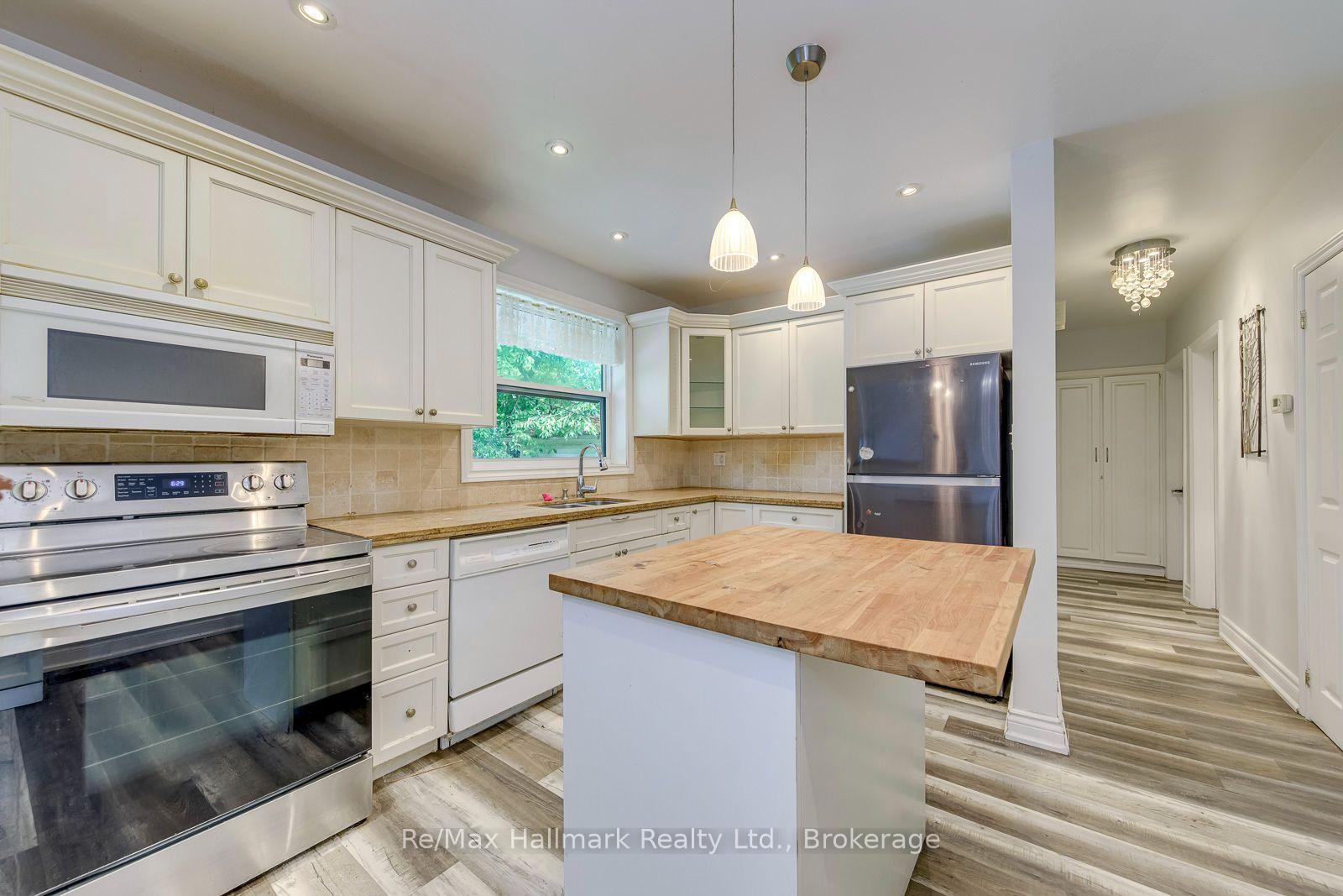 Photo 20 of 463 Candler Road, Oakville, Ford — HOMEH