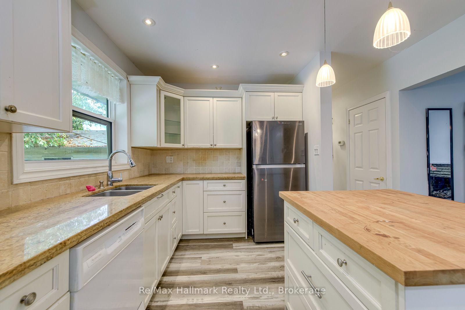 Photo 21 of 463 Candler Road, Oakville, Ford — HOMEH