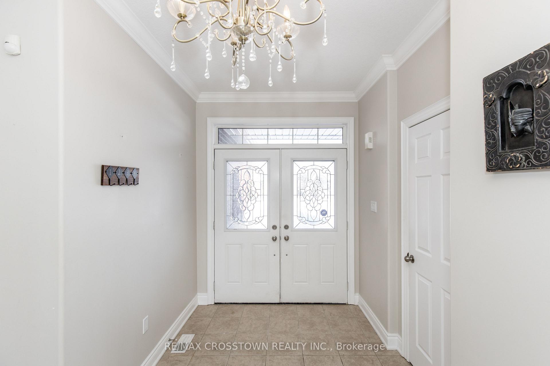 Photo 4 of 996 Booth Avenue, Innisfil, Alcona — HOMEH