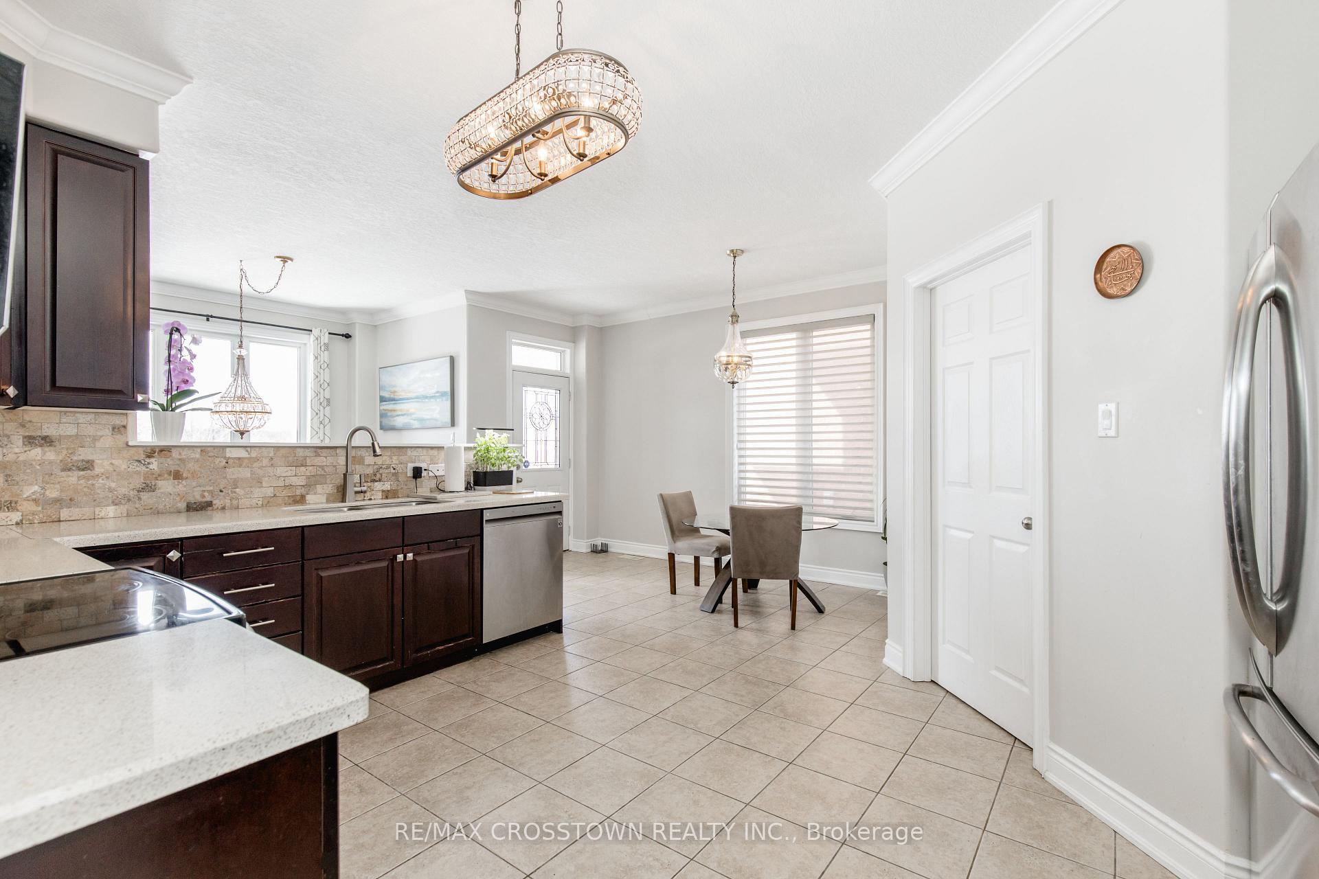 Photo 7 of 996 Booth Avenue, Innisfil, Alcona — HOMEH
