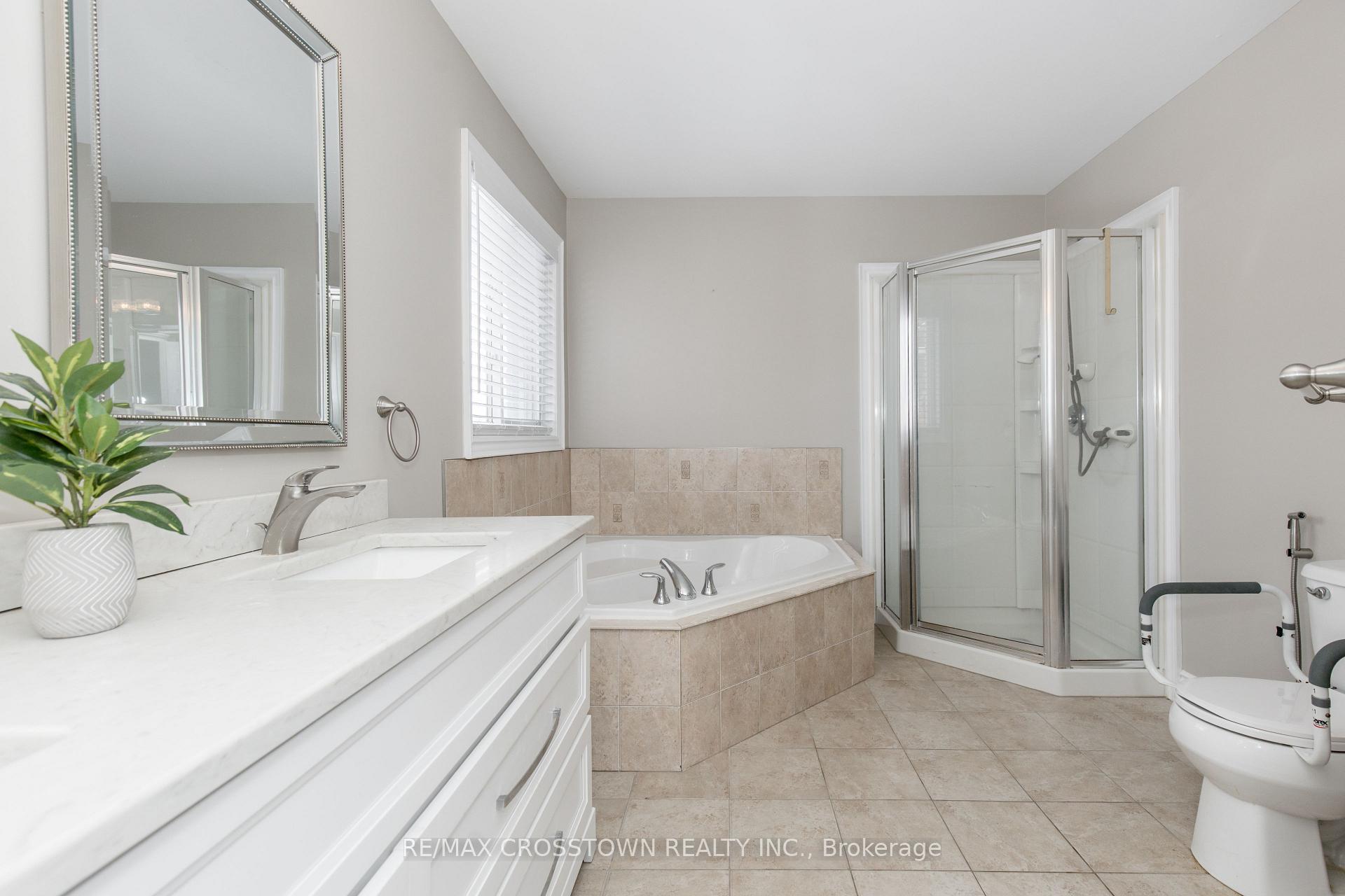 Photo 25 of 996 Booth Avenue, Innisfil, Alcona — HOMEH