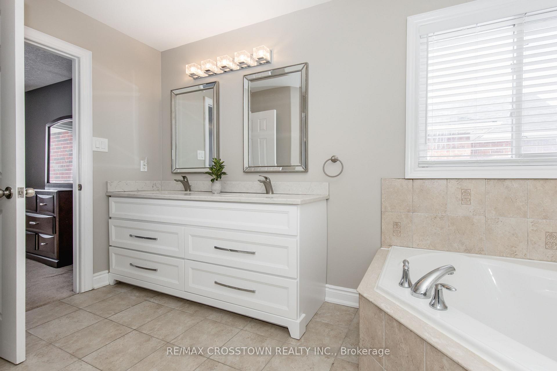 Photo 26 of 996 Booth Avenue, Innisfil, Alcona — HOMEH