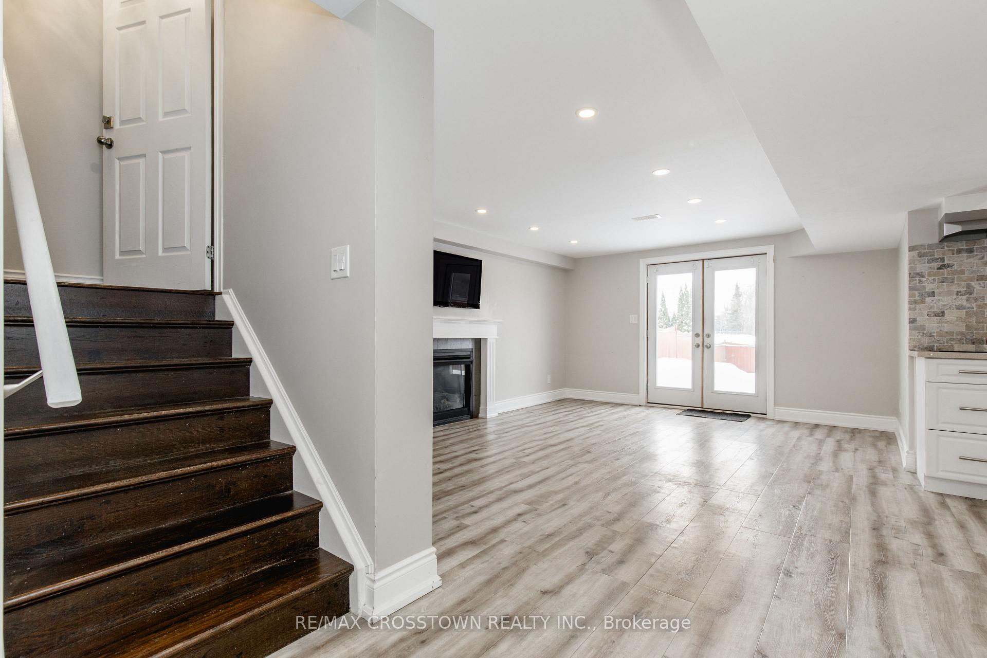 Photo 30 of 996 Booth Avenue, Innisfil, Alcona — HOMEH