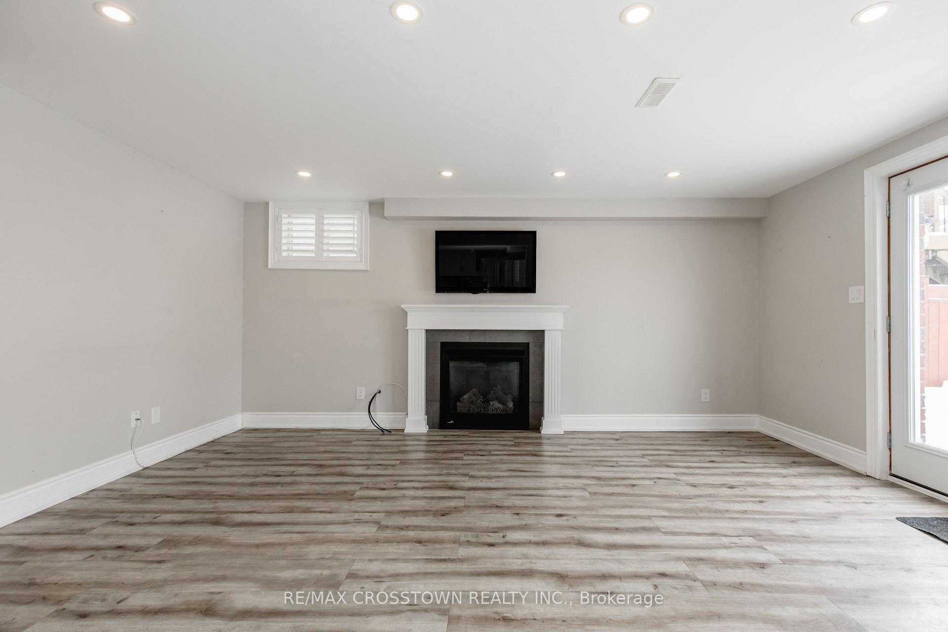 Photo 32 of 996 Booth Avenue, Innisfil, Alcona — HOMEH