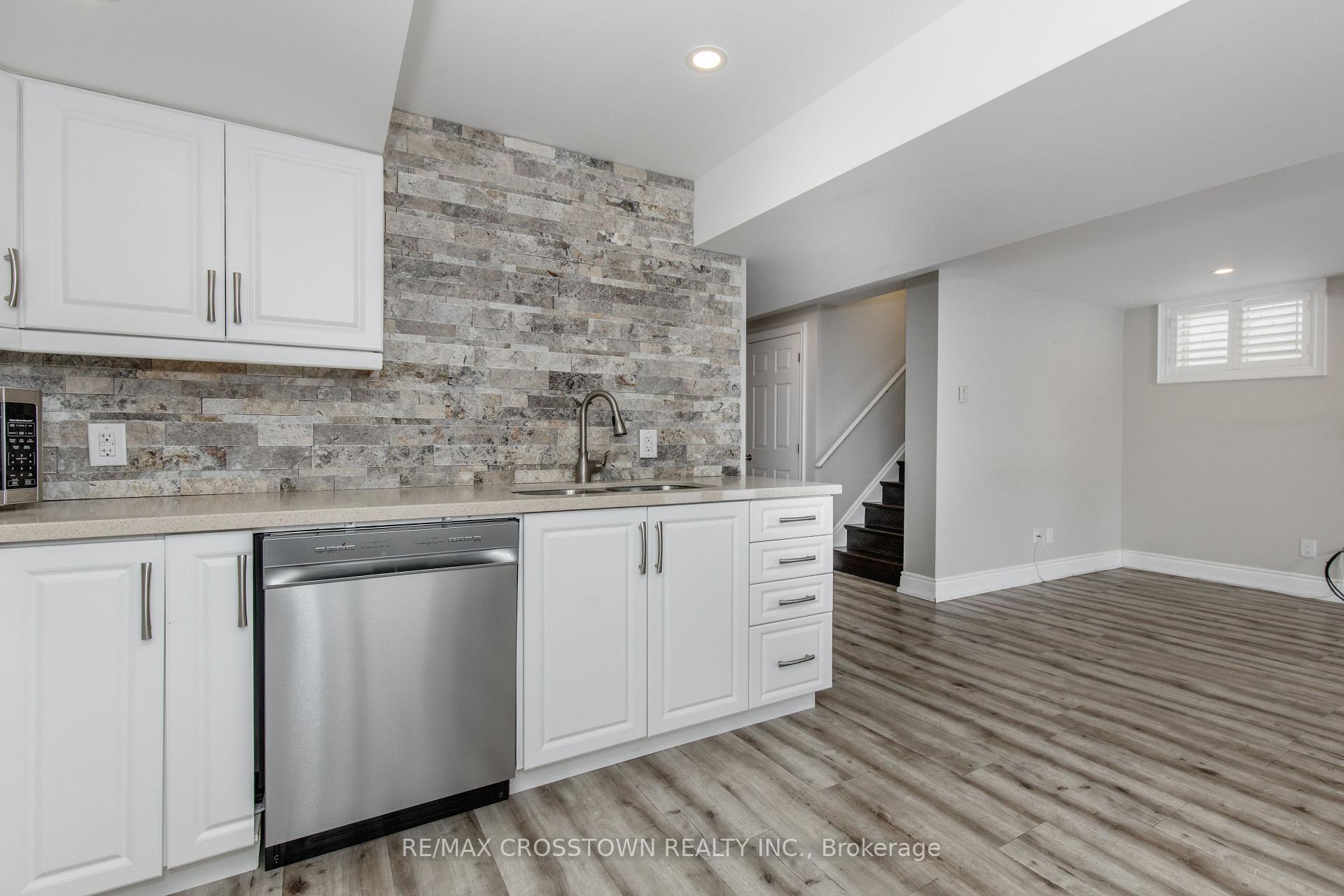 Photo 36 of 996 Booth Avenue, Innisfil, Alcona — HOMEH