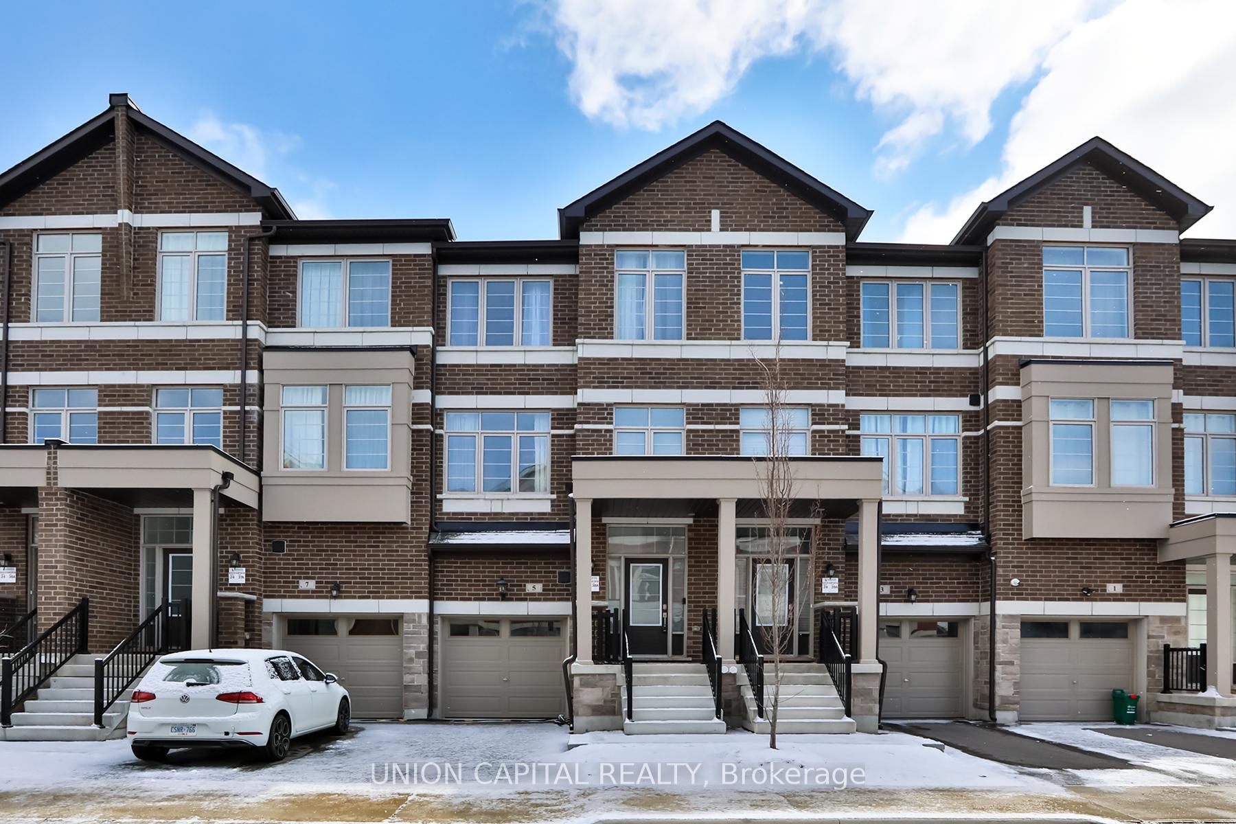 Photo 2 of 5 Sissons Way, Markham, Cedar Grove — HOMEH