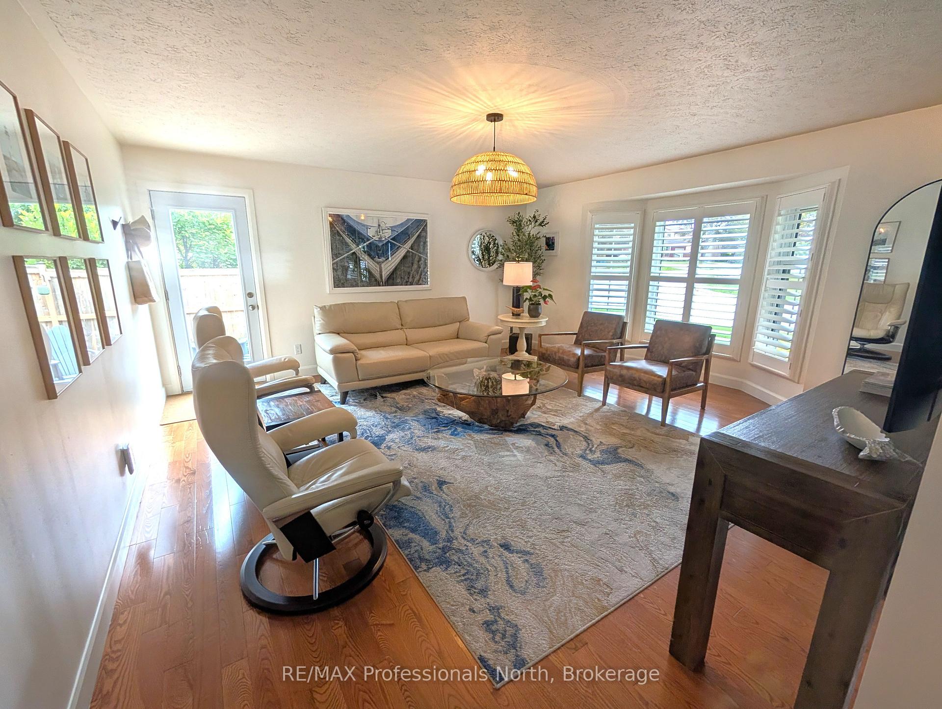 Photo 13 of 147 15th Ave Close, Hanover — HOMEH