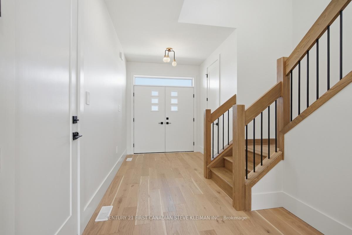 Photo 3 of 2859 Buroak Drive, London, North S — HOMEH
