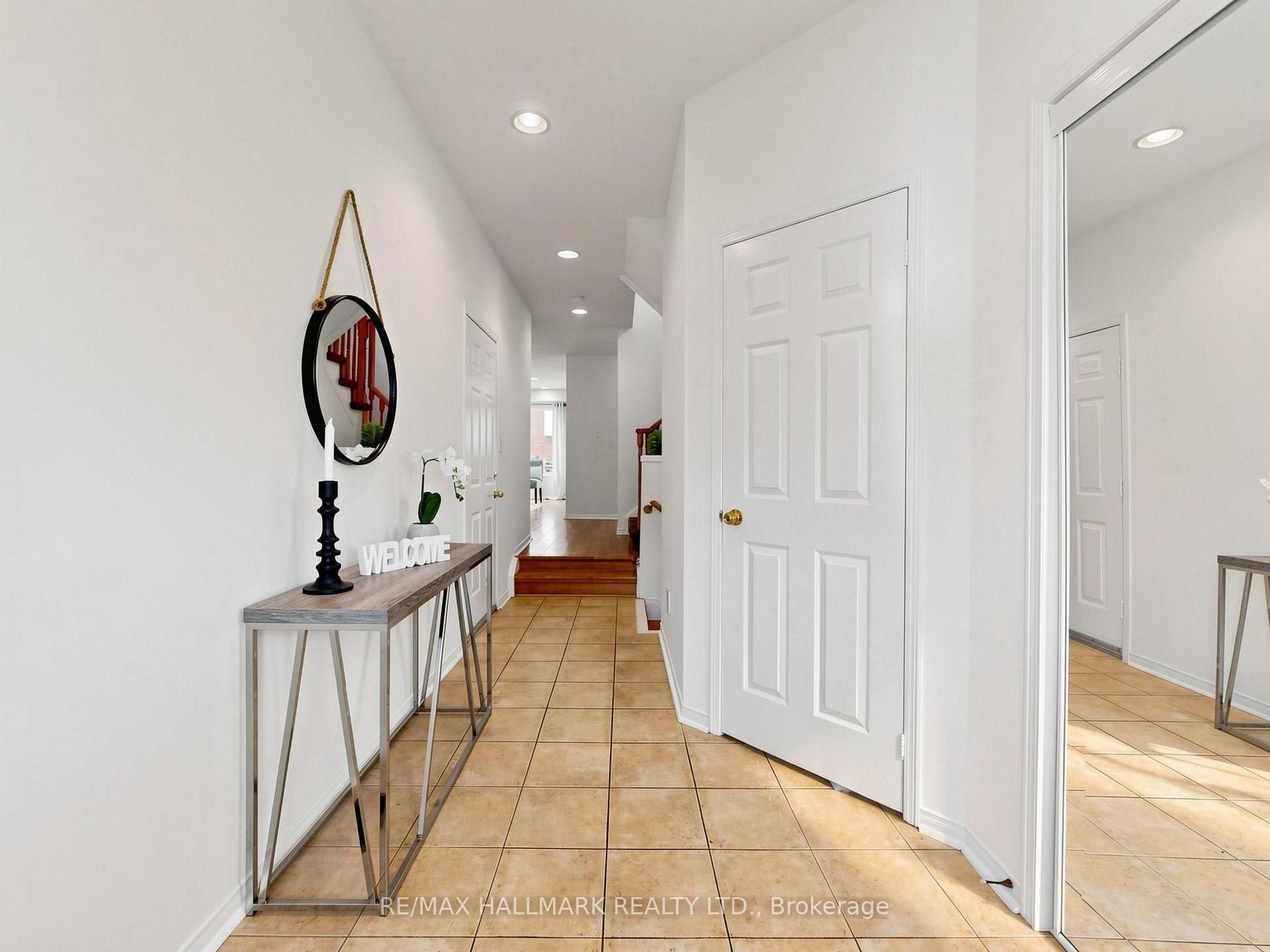 Photo 6 of 12 Stokely Crescent, Whitby, Downtown Whitby — HOMEH