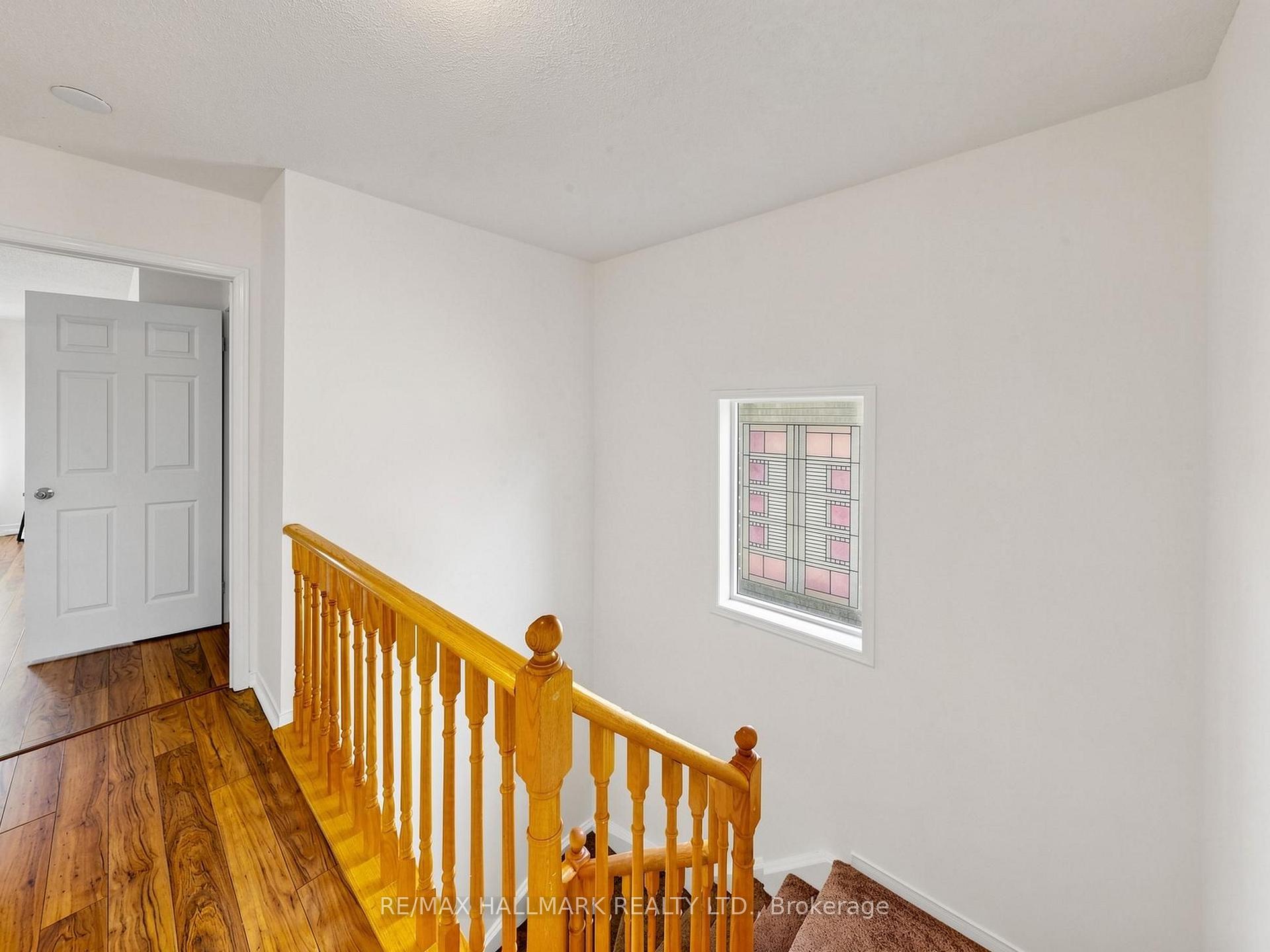 Photo 18 of 12 Stokely Crescent, Whitby, Downtown Whitby — HOMEH