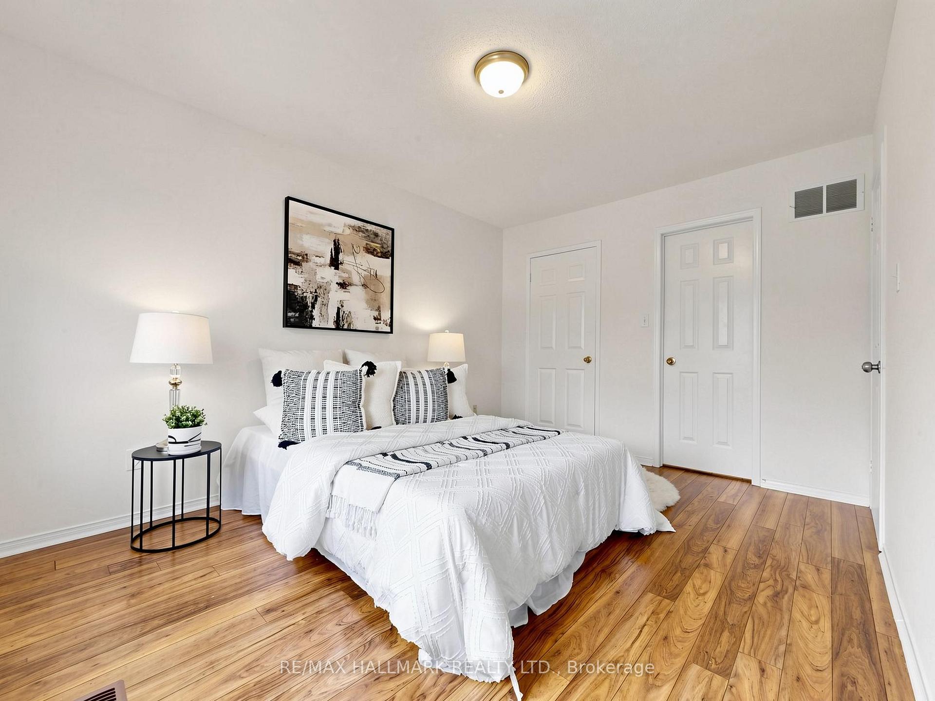 Photo 31 of 12 Stokely Crescent, Whitby, Downtown Whitby — HOMEH
