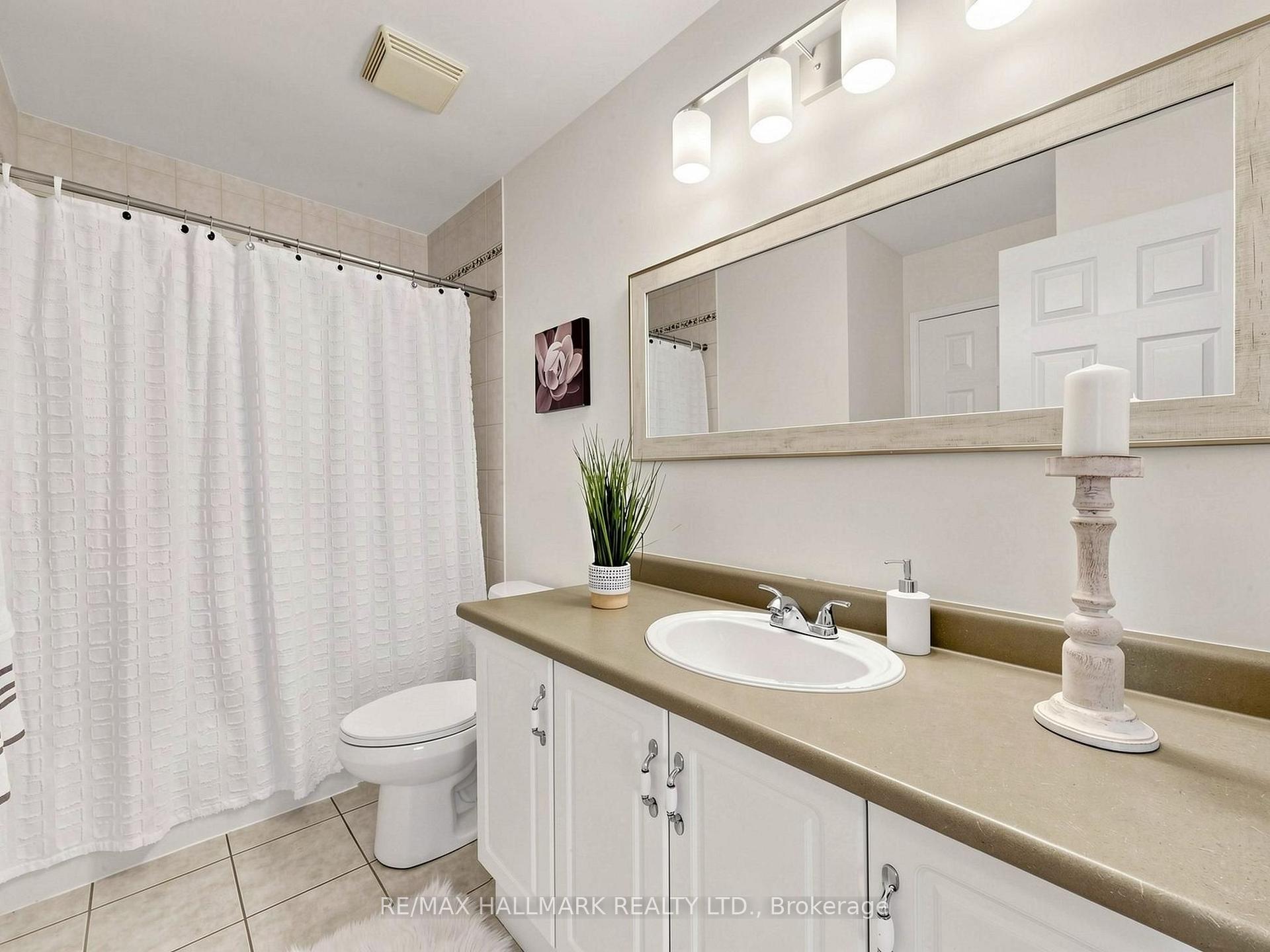 Photo 32 of 12 Stokely Crescent, Whitby, Downtown Whitby — HOMEH