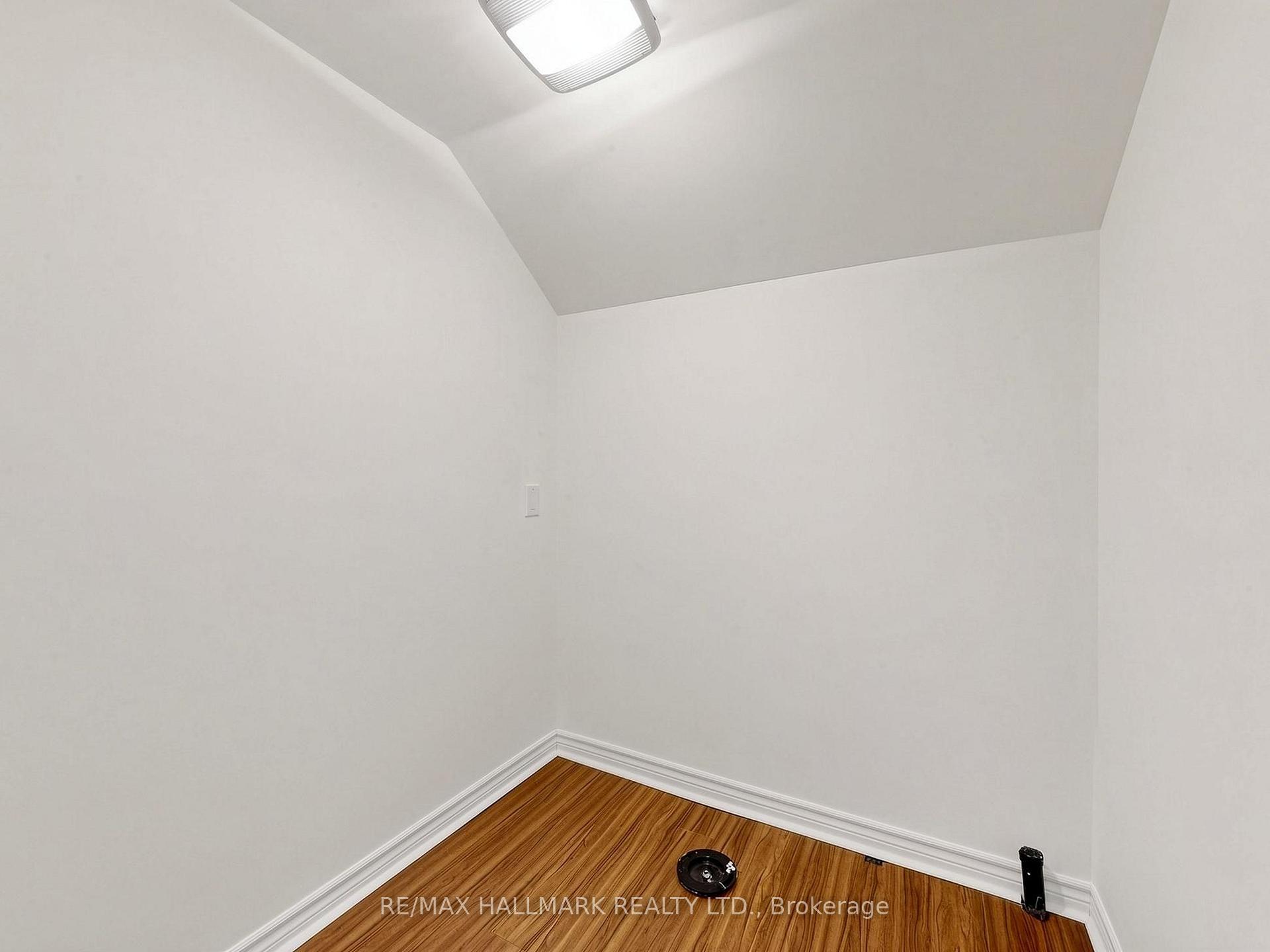 Photo 37 of 12 Stokely Crescent, Whitby, Downtown Whitby — HOMEH