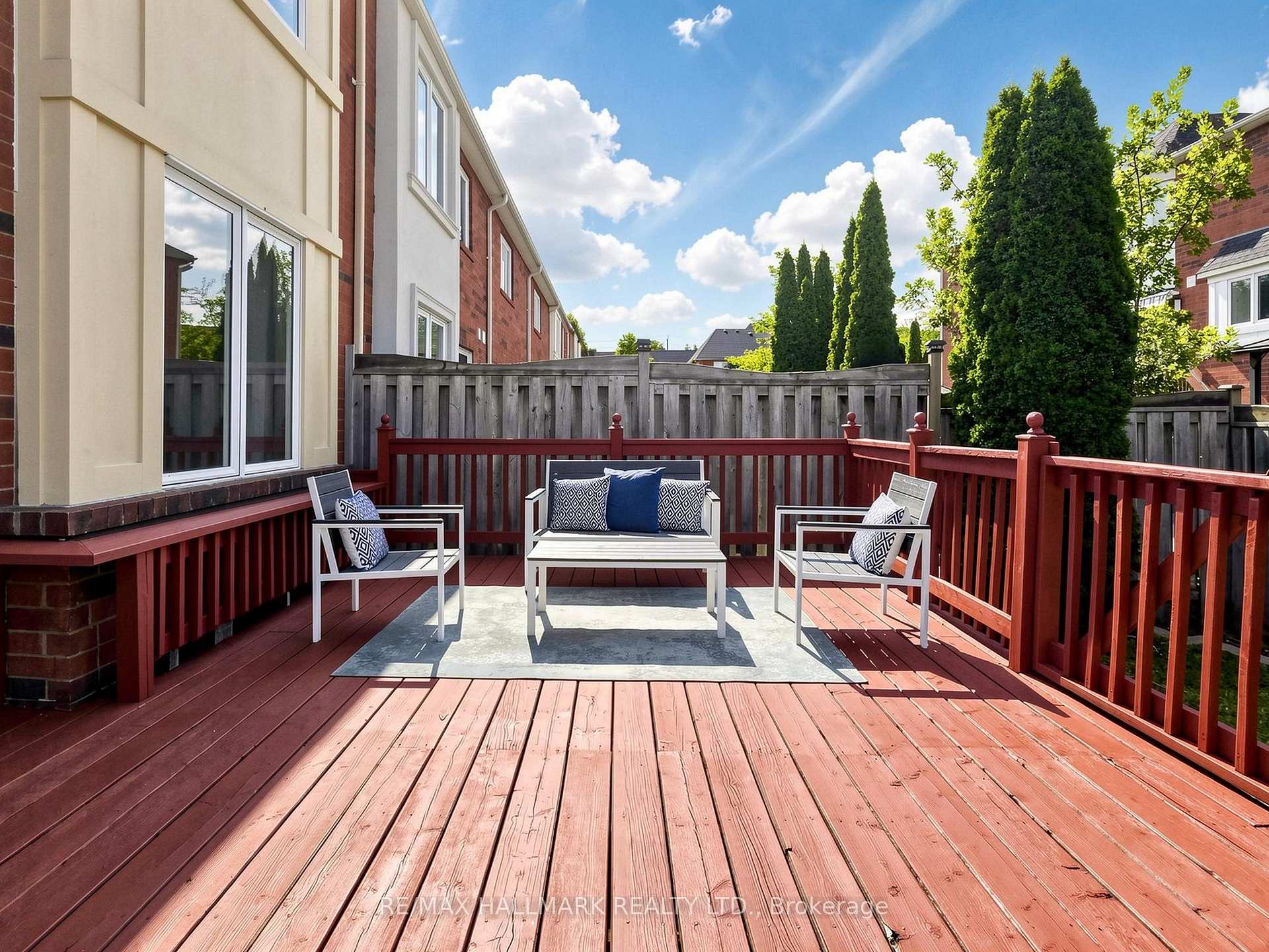 Photo 41 of 12 Stokely Crescent, Whitby, Downtown Whitby — HOMEH
