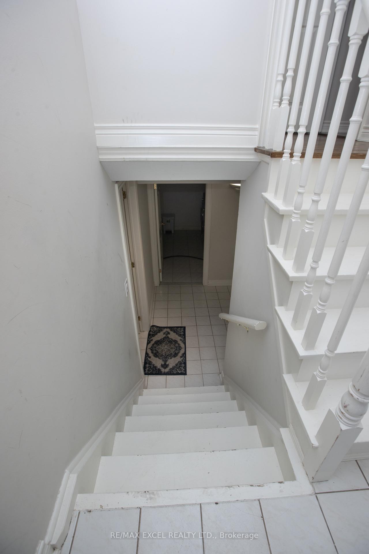 Photo 5 of Unit Basement, 387 Crosby Avenue, Richmond Hill, Crosby — HOMEH