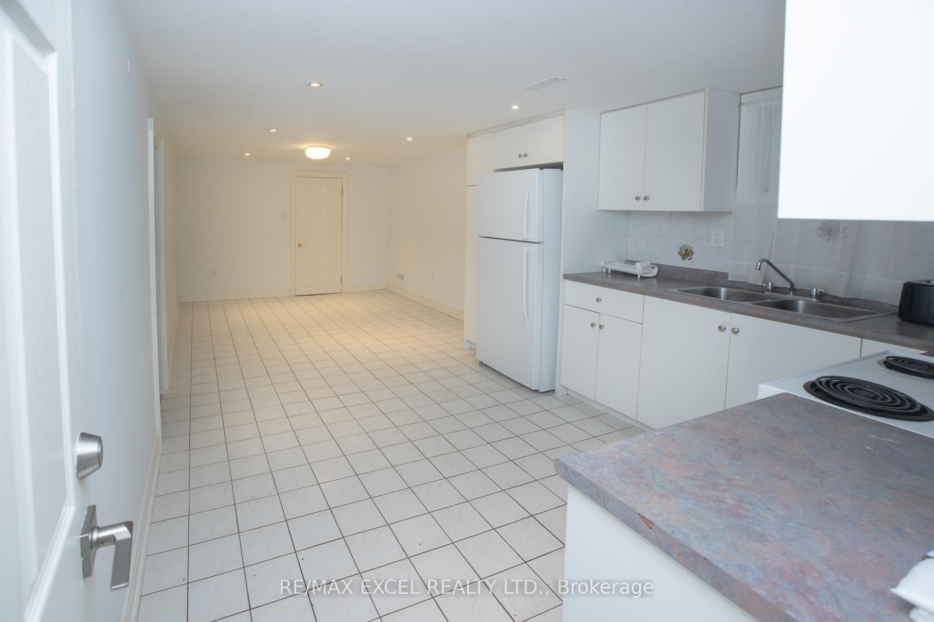 Photo 10 of Unit Basement, 387 Crosby Avenue, Richmond Hill, Crosby — HOMEH