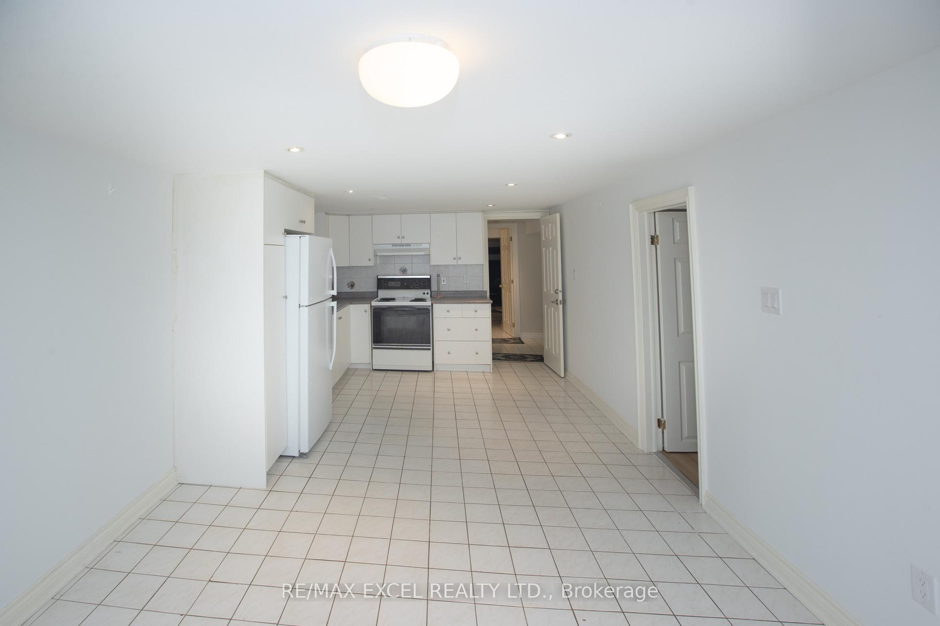 Photo 11 of Unit Basement, 387 Crosby Avenue, Richmond Hill, Crosby — HOMEH