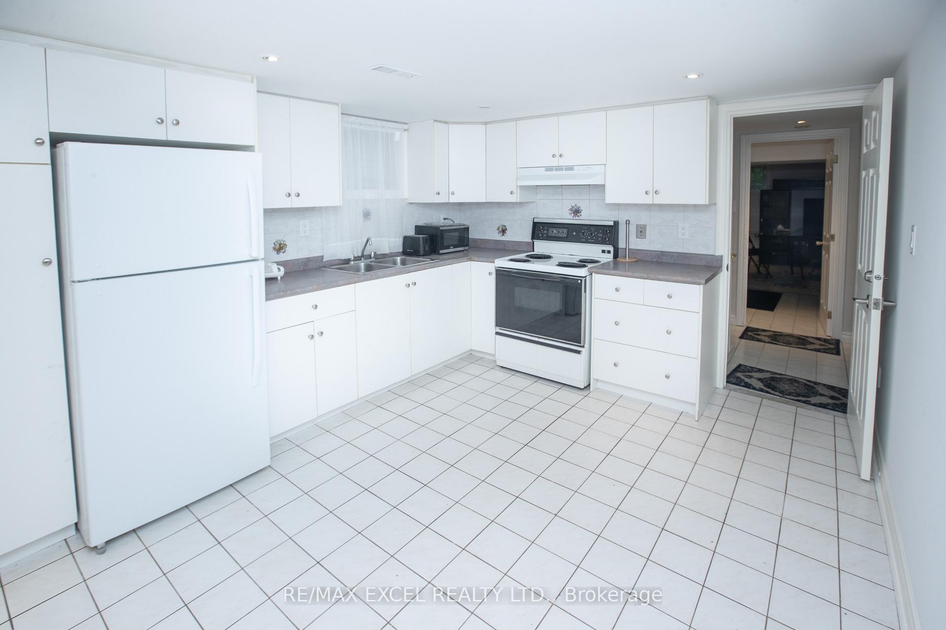 Photo 14 of Unit Basement, 387 Crosby Avenue, Richmond Hill, Crosby — HOMEH