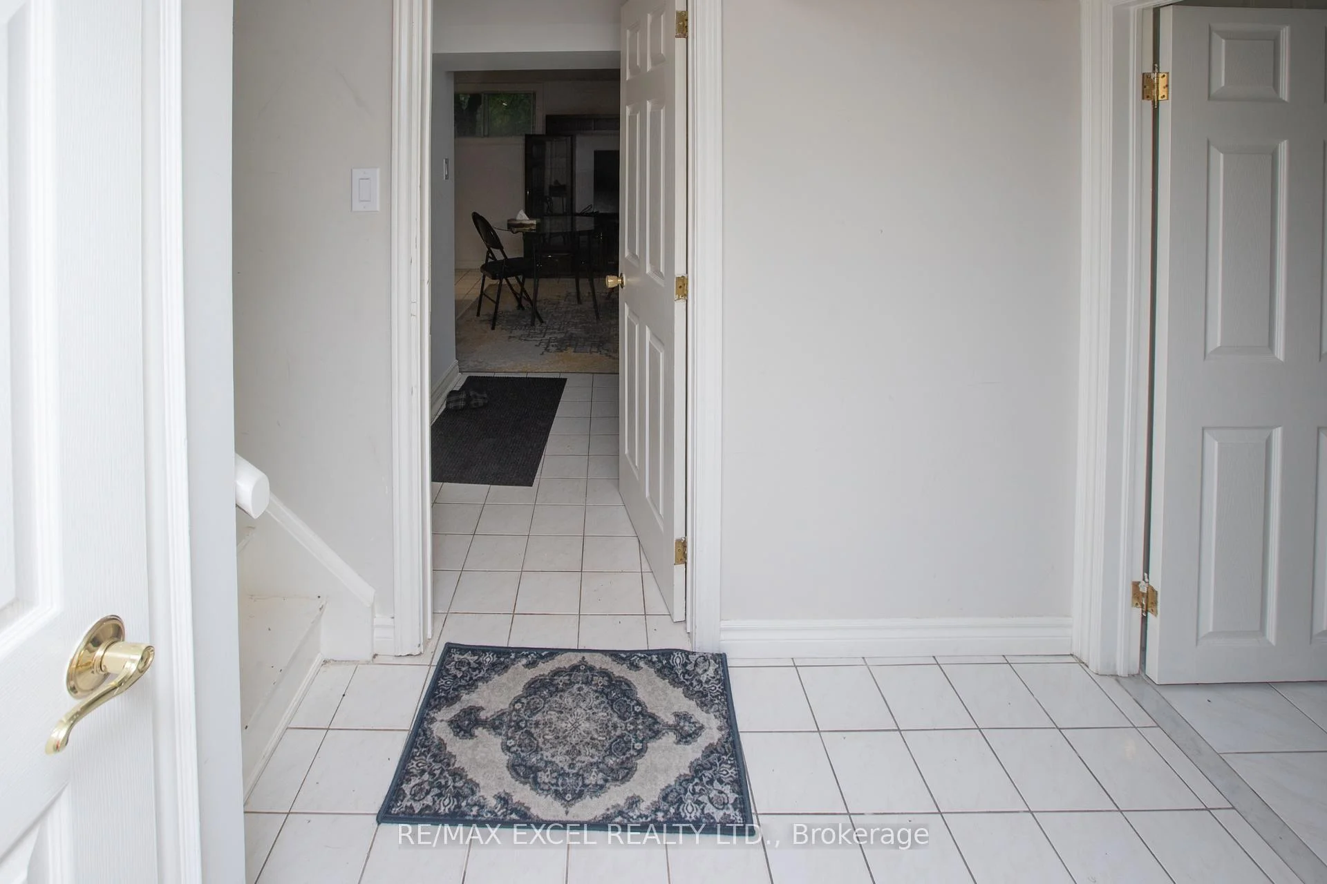 Photo 6 of Unit Basement, 387 Crosby Avenue, Richmond Hill, Crosby — HOMEH