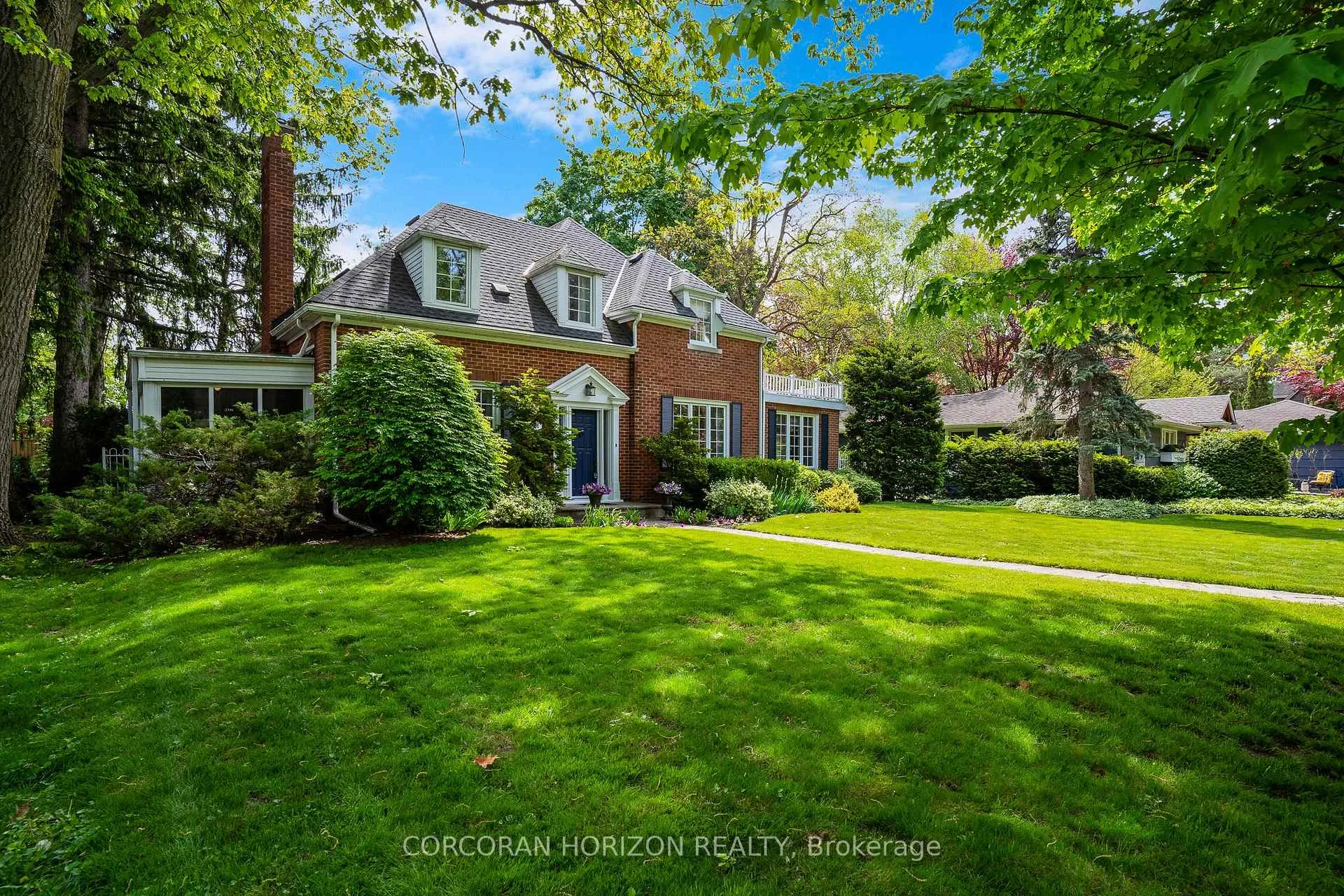 Photo 3 of 11 Lansdowne Road S, Cambridge — HOMEH