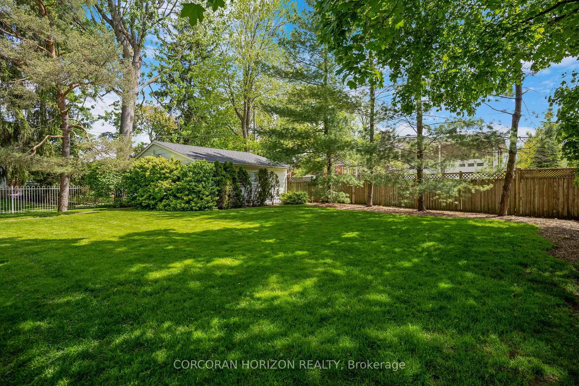 Photo 31 of 11 Lansdowne Road S, Cambridge — HOMEH
