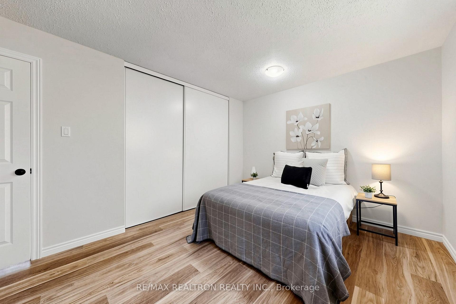 Photo 21 of 938 Whitefield Drive, Peterborough, Otonabee Ward 1 — HOMEH