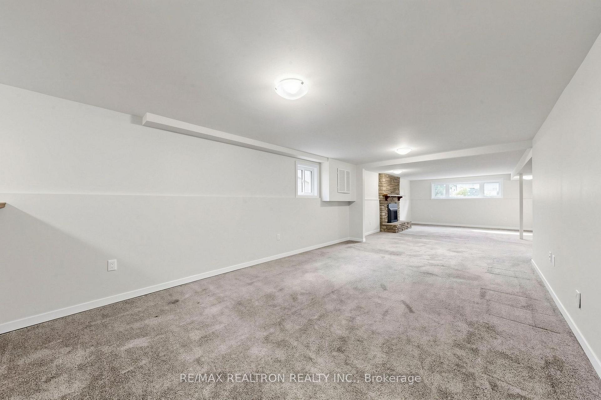 Photo 37 of 938 Whitefield Drive, Peterborough, Otonabee Ward 1 — HOMEH