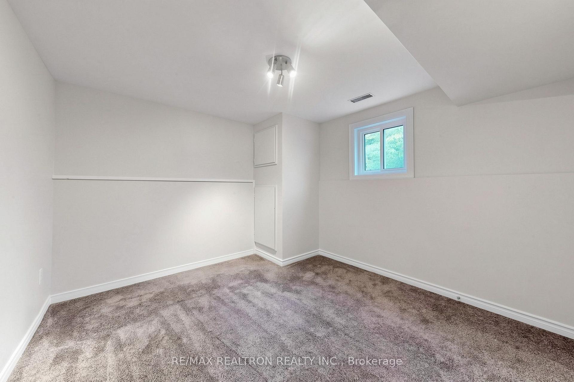Photo 38 of 938 Whitefield Drive, Peterborough, Otonabee Ward 1 — HOMEH