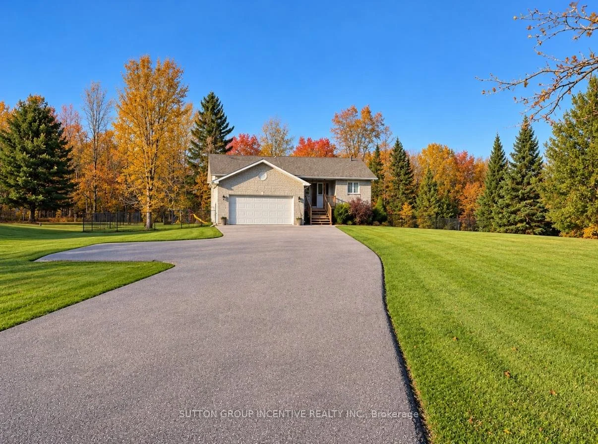 Photo of 5274 5 Sunnidale Concession Road