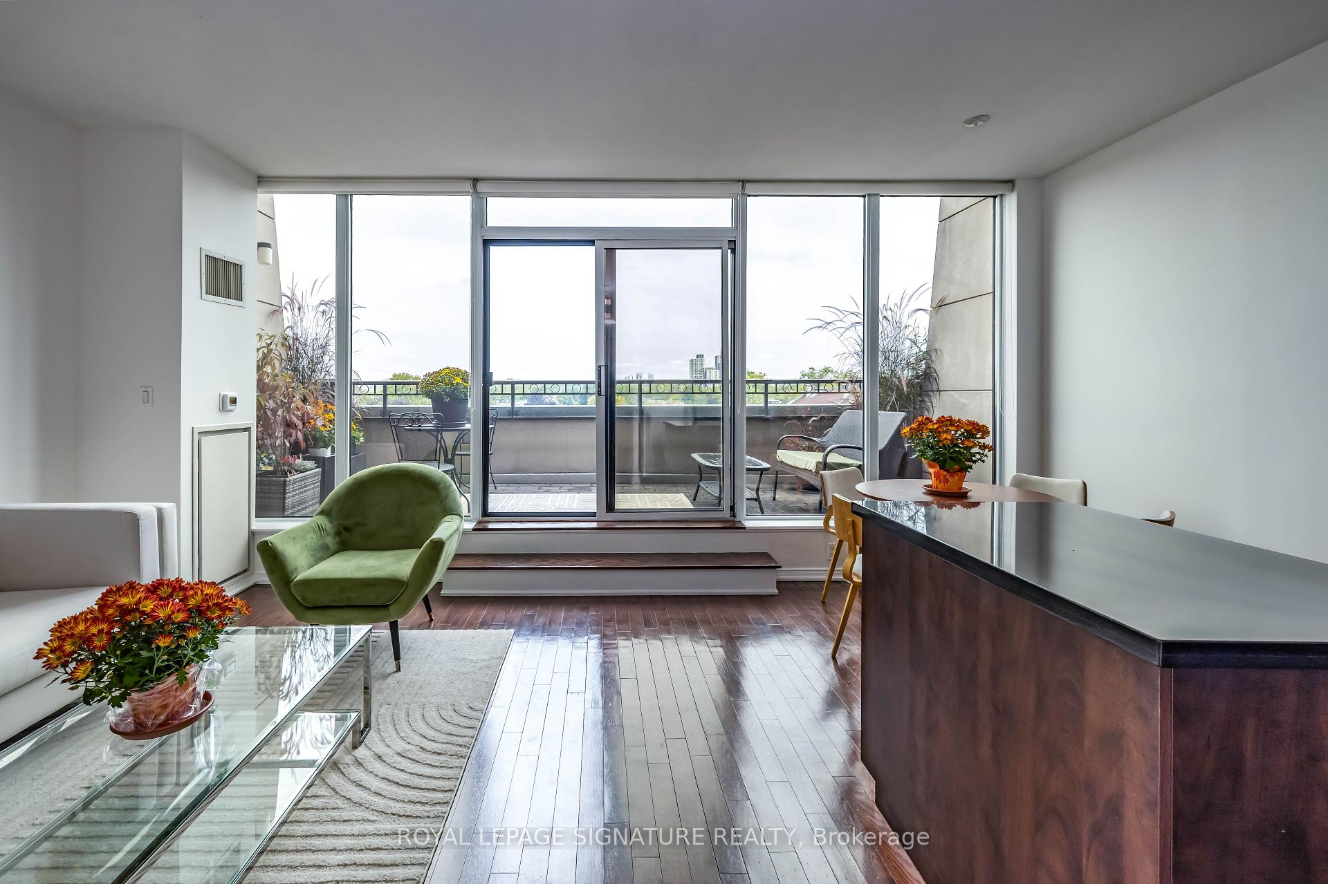 Photo 3 of Unit PH07, 308 Palmerston Avenue, Toronto, Palmerston-Little Italy — HOMEH