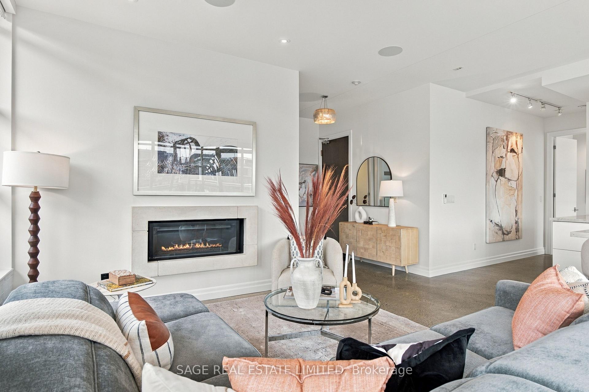 Photo 8 of Unit 903, 19 Brant Street, Toronto, Waterfront Communities — HOMEH