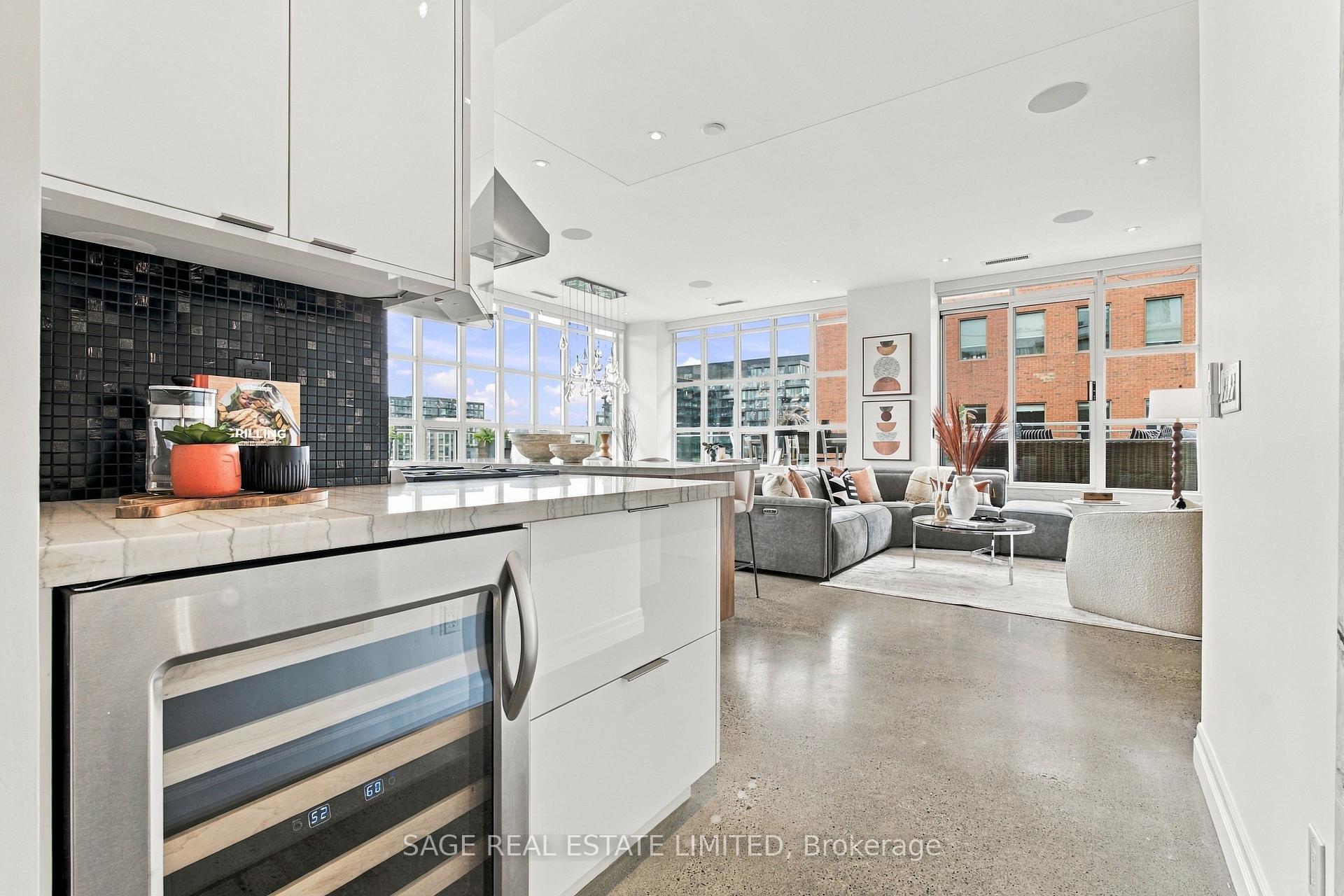 Photo 14 of Unit 903, 19 Brant Street, Toronto, Waterfront Communities — HOMEH