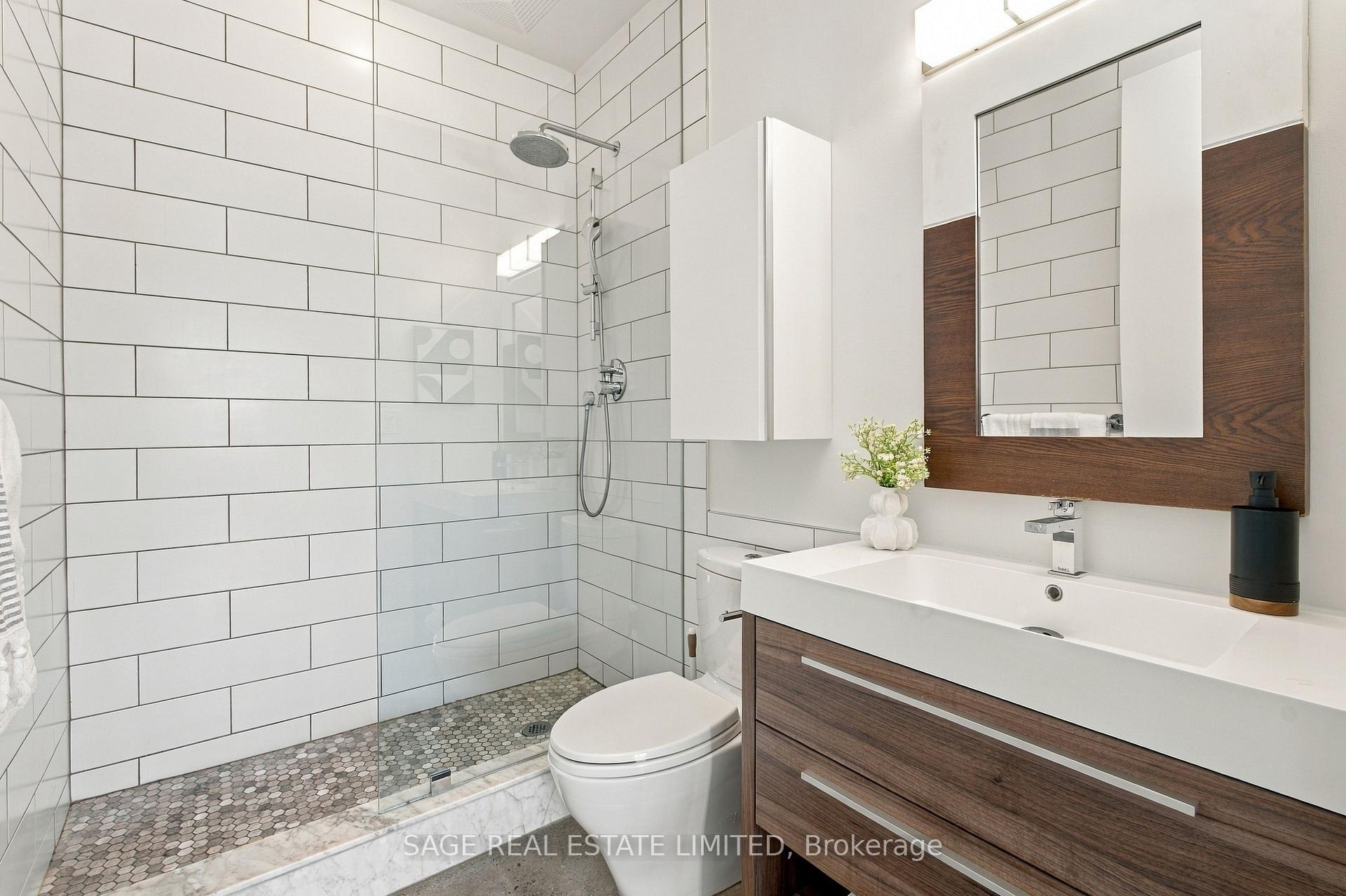 Photo 24 of Unit 903, 19 Brant Street, Toronto, Waterfront Communities — HOMEH