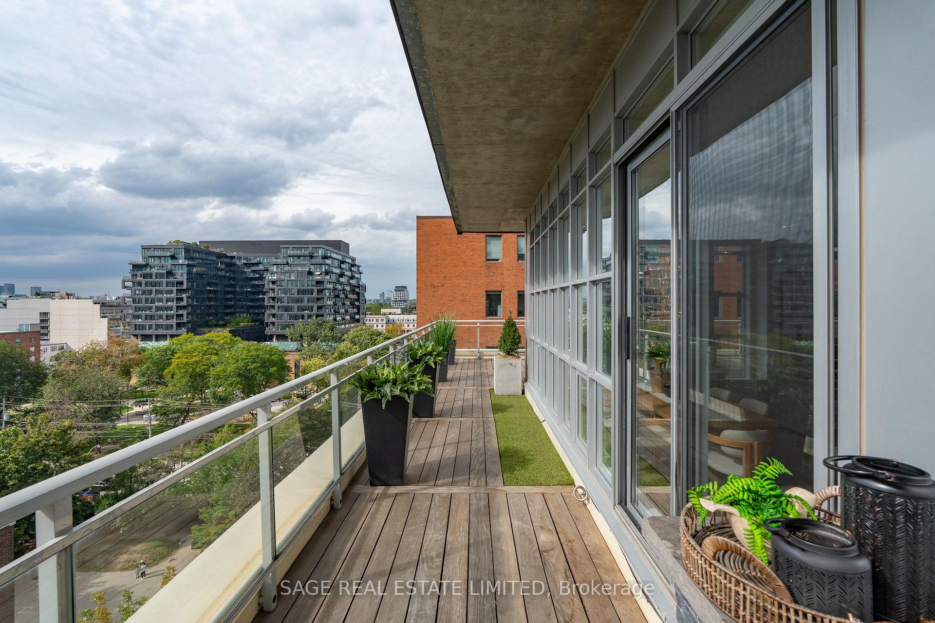 Photo 37 of Unit 903, 19 Brant Street, Toronto, Waterfront Communities — HOMEH