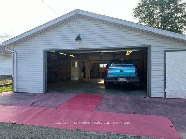 Photo 32 of 942 Crowe Avenue, Fort Frances — HOMEH
