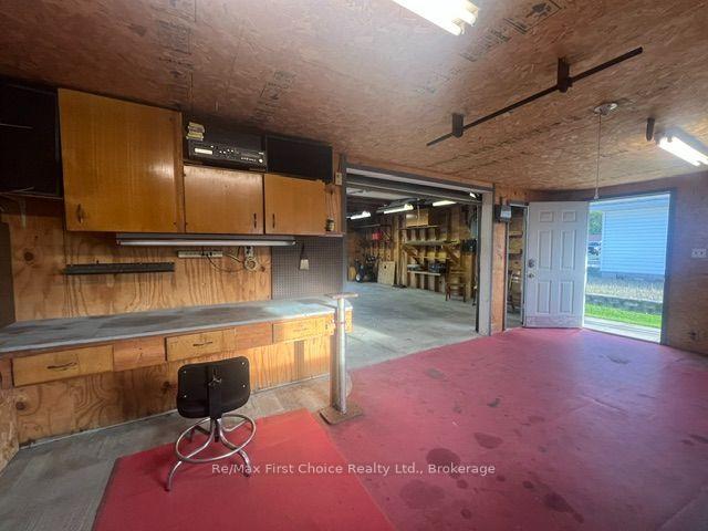 Photo 36 of 942 Crowe Avenue, Fort Frances — HOMEH