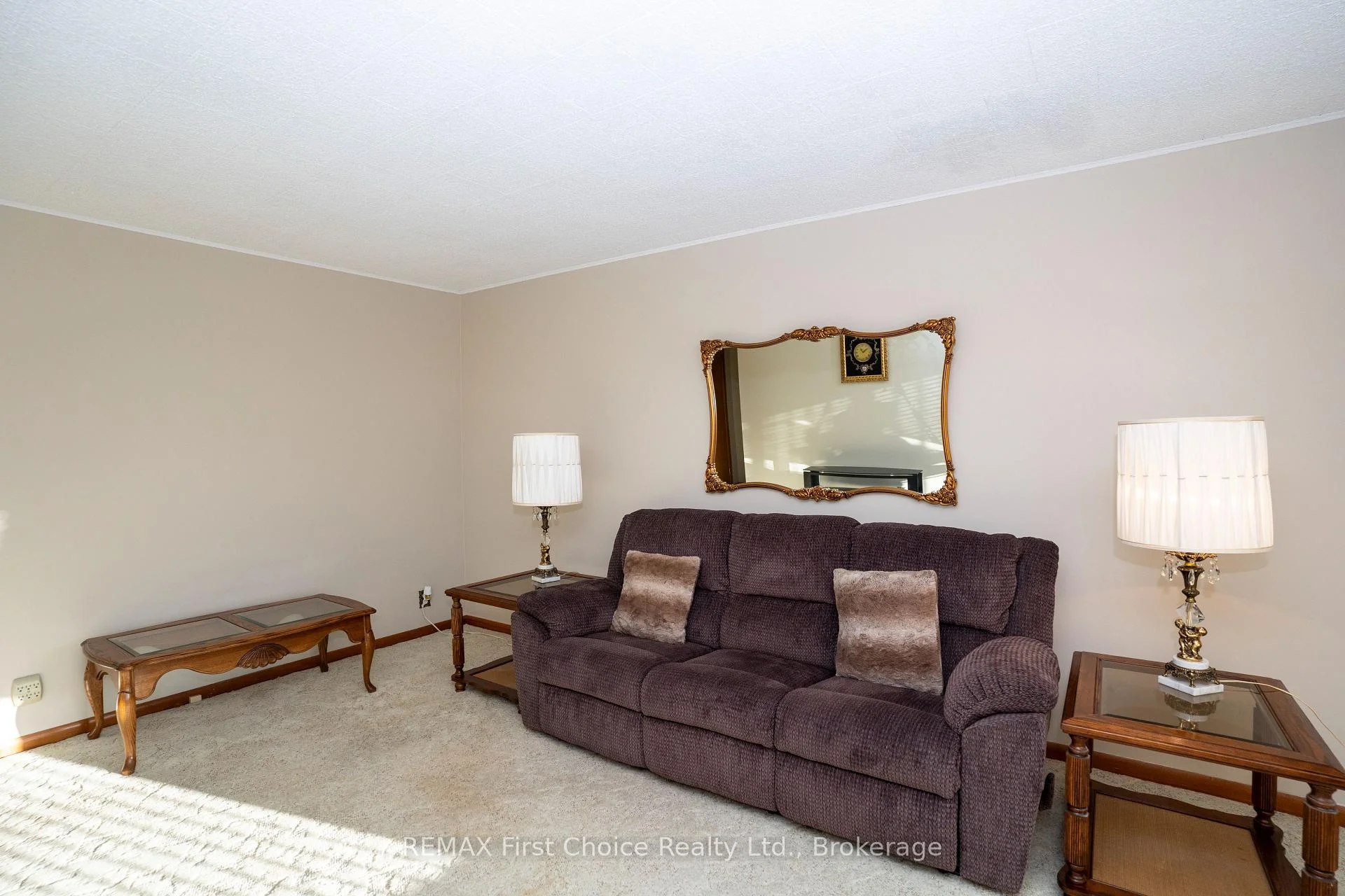 Photo 8 of 942 Crowe Avenue, Fort Frances — HOMEH