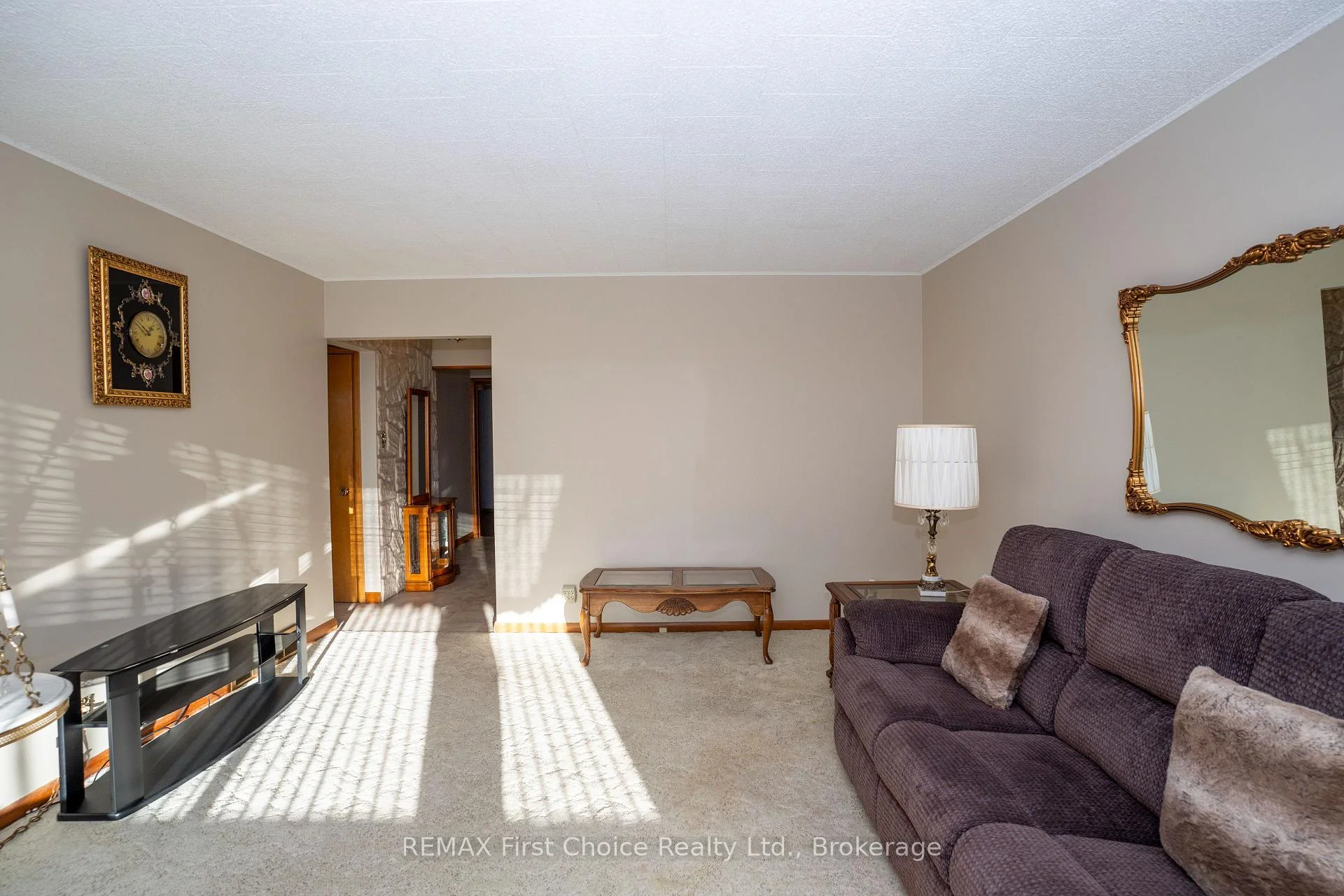 Photo 9 of 942 Crowe Avenue, Fort Frances — HOMEH